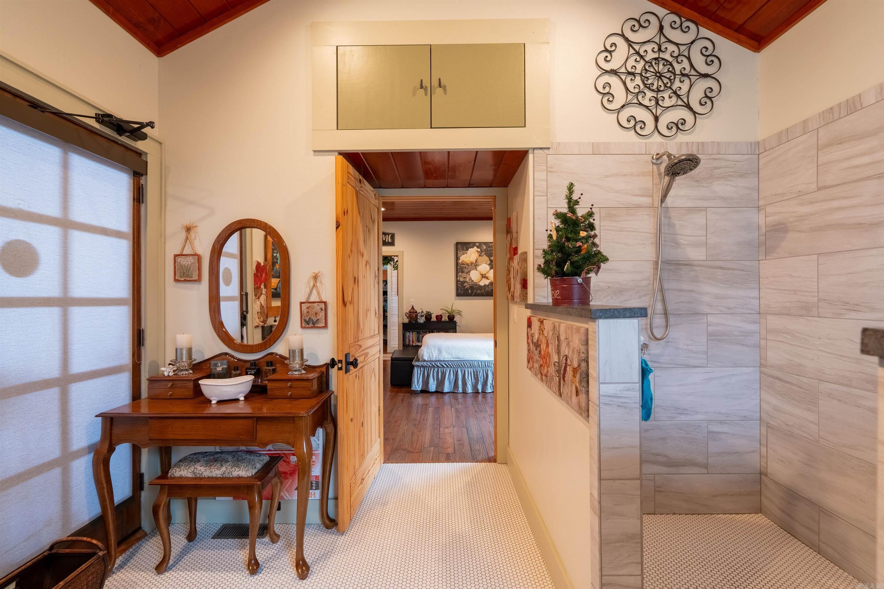 ANCHOR HEIGHTS - Residential