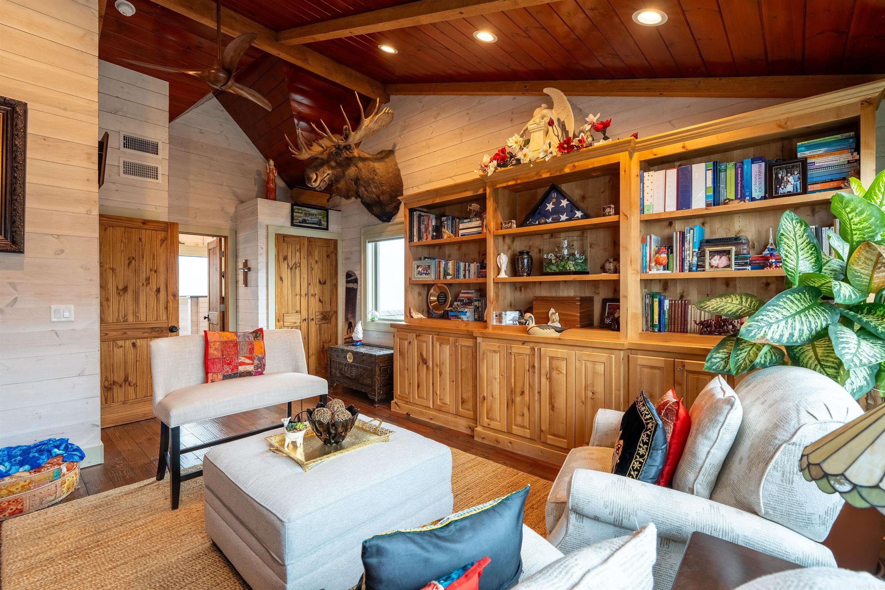 ANCHOR HEIGHTS - Residential