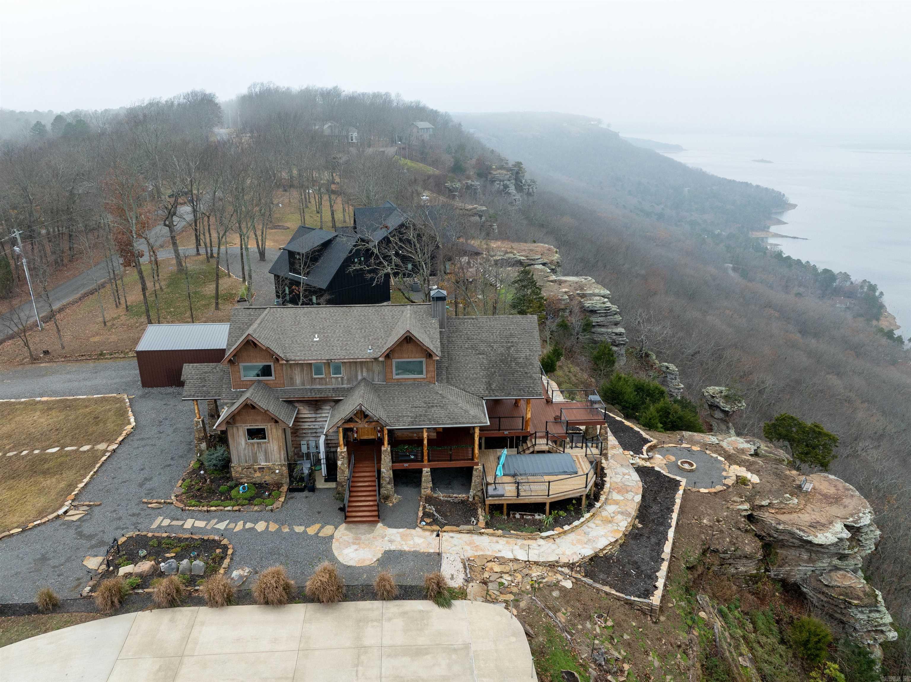 ANCHOR HEIGHTS - Residential