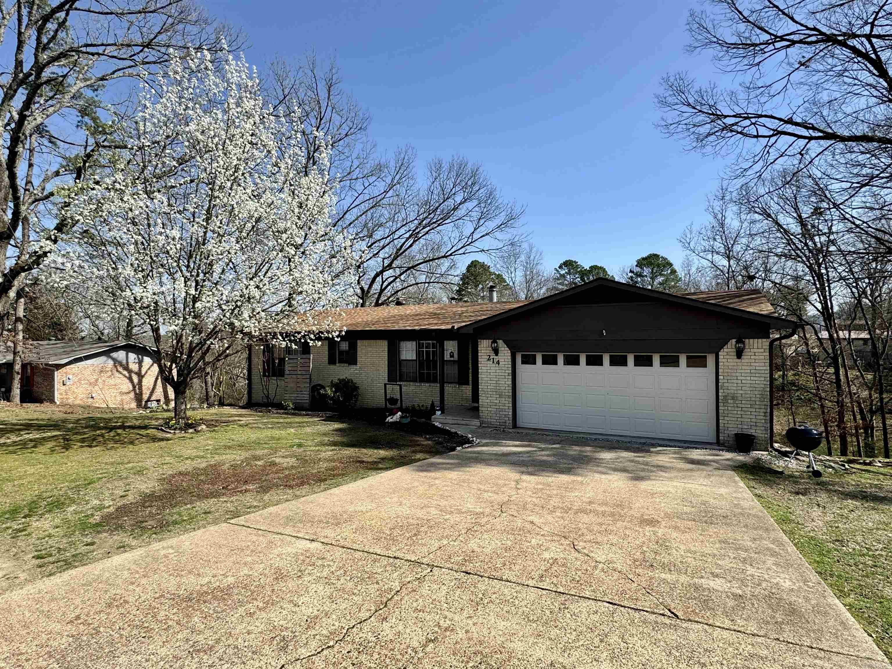WOODED HILLS AMENDED - Residential
