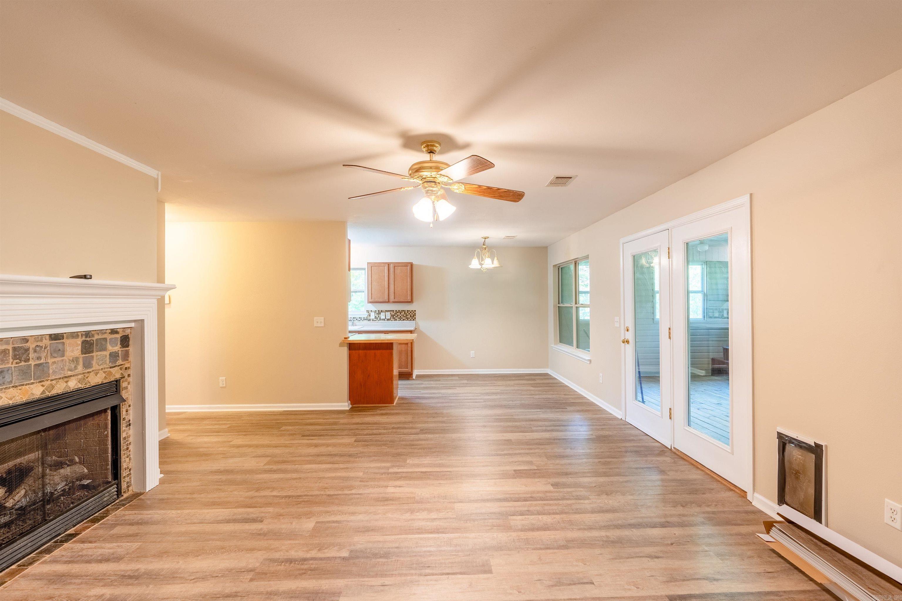 TABLEROCK ESTATES - LAKE - Residential