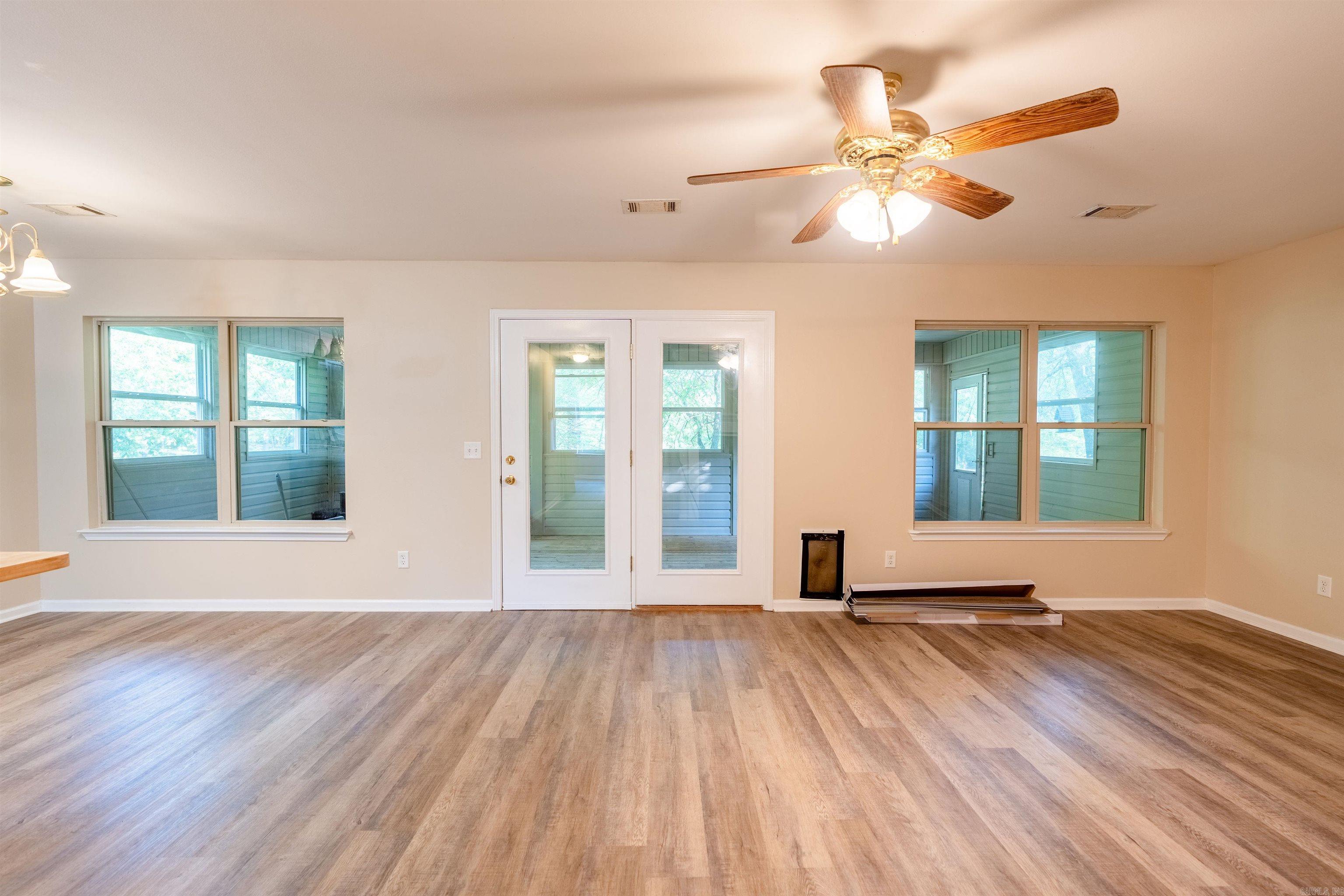 TABLEROCK ESTATES - LAKE - Residential