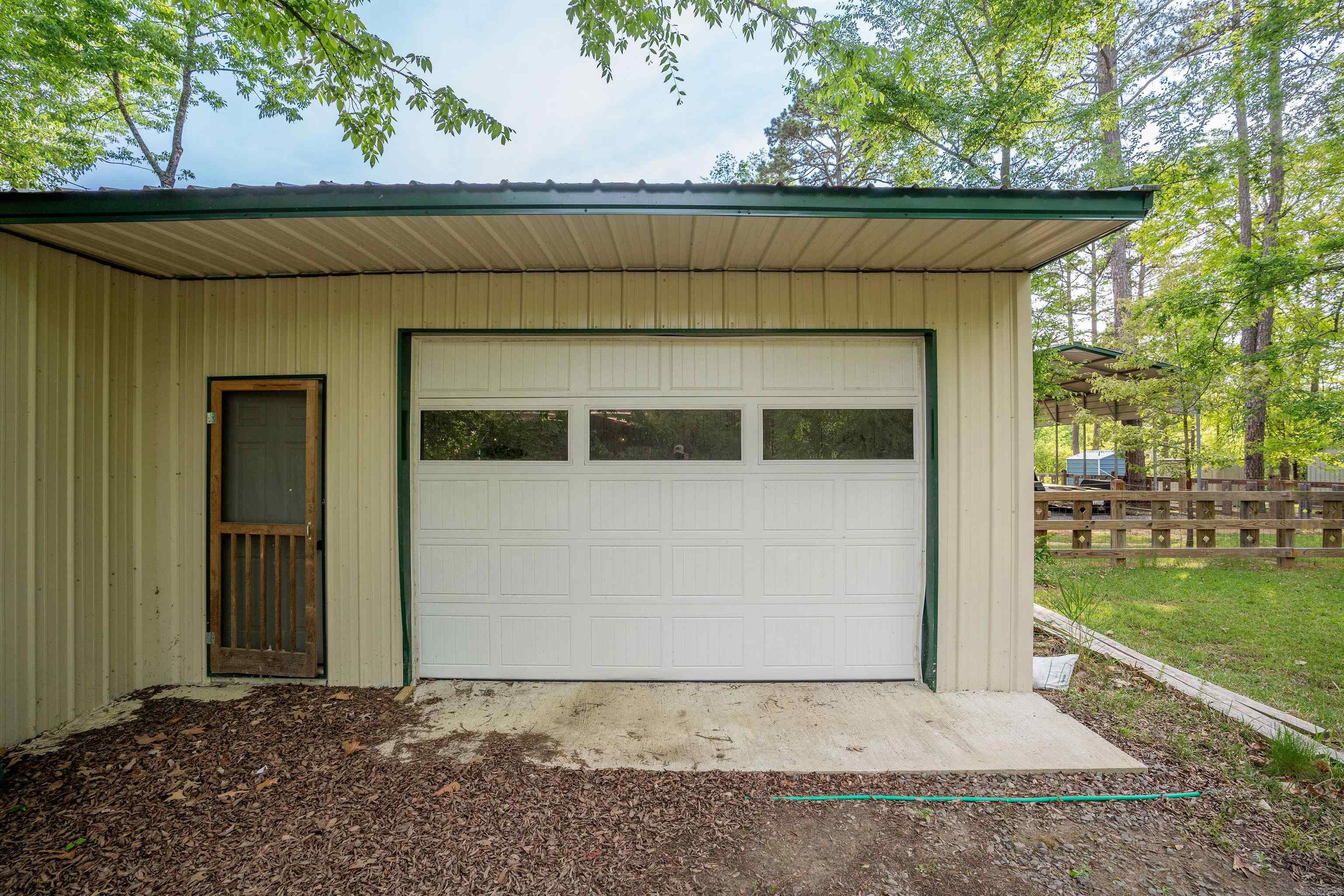 TABLEROCK ESTATES - LAKE - Residential