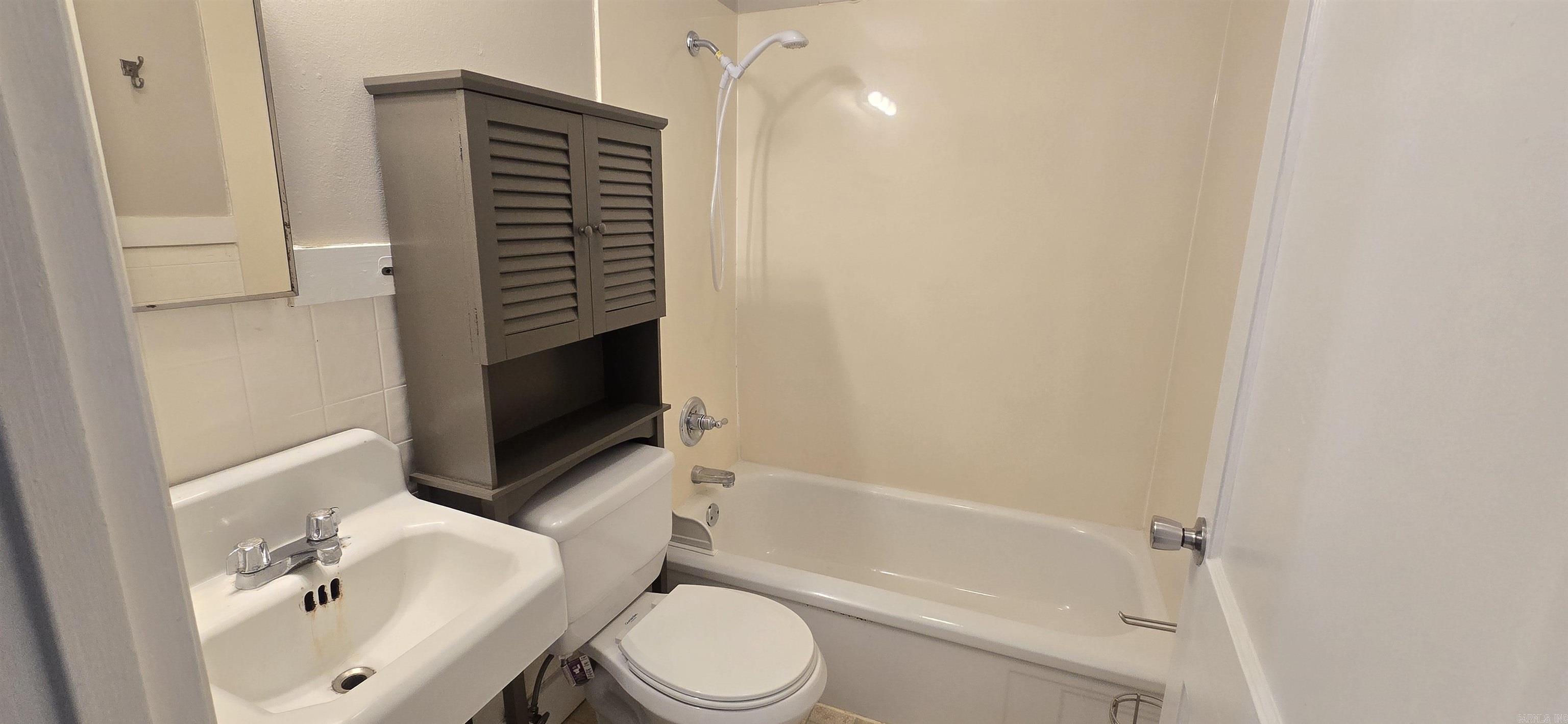 Bodemans - Residential Lease