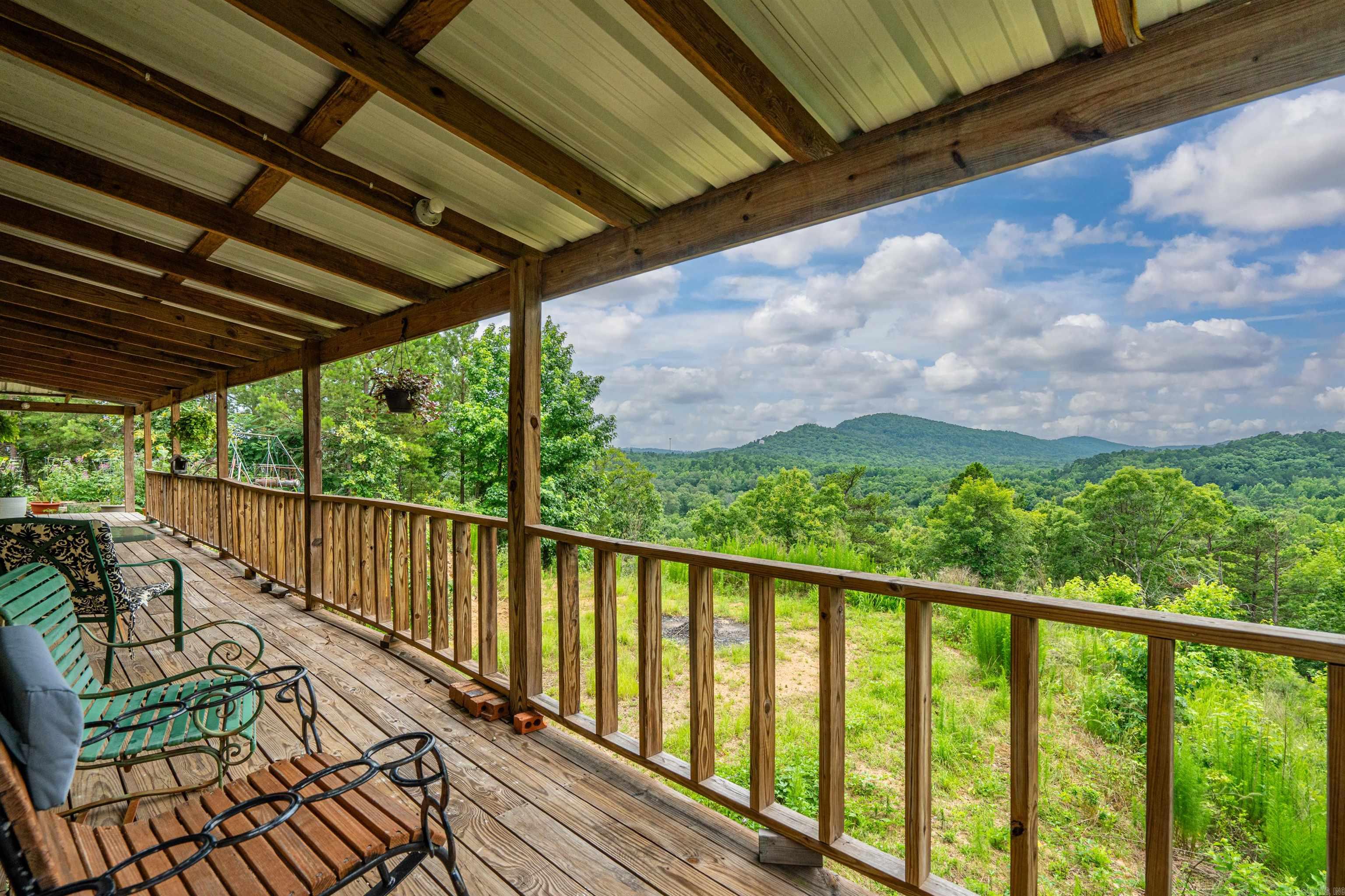 UNPLATTED ACREAGE - Residential