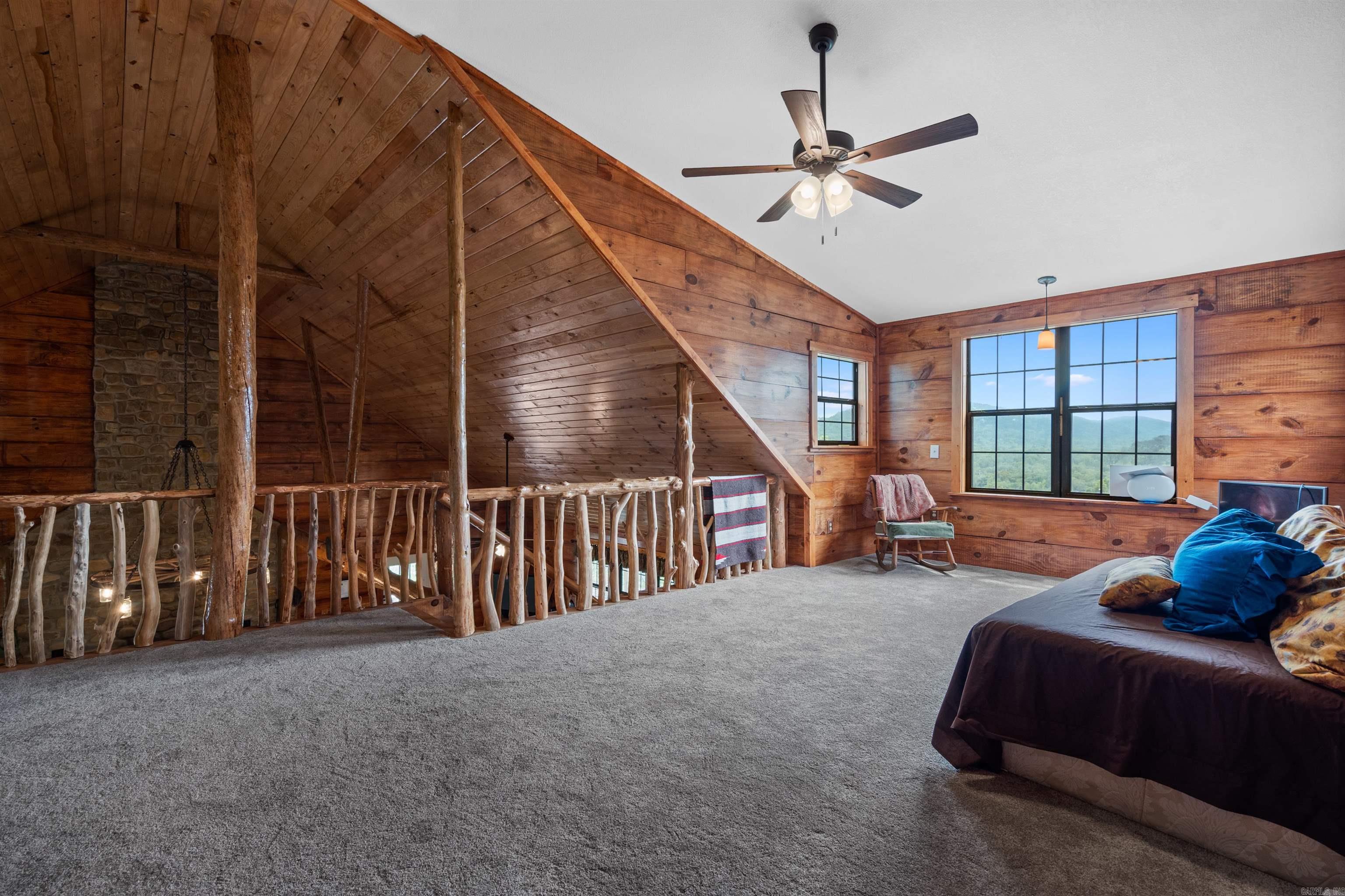 UNPLATTED ACREAGE - Residential