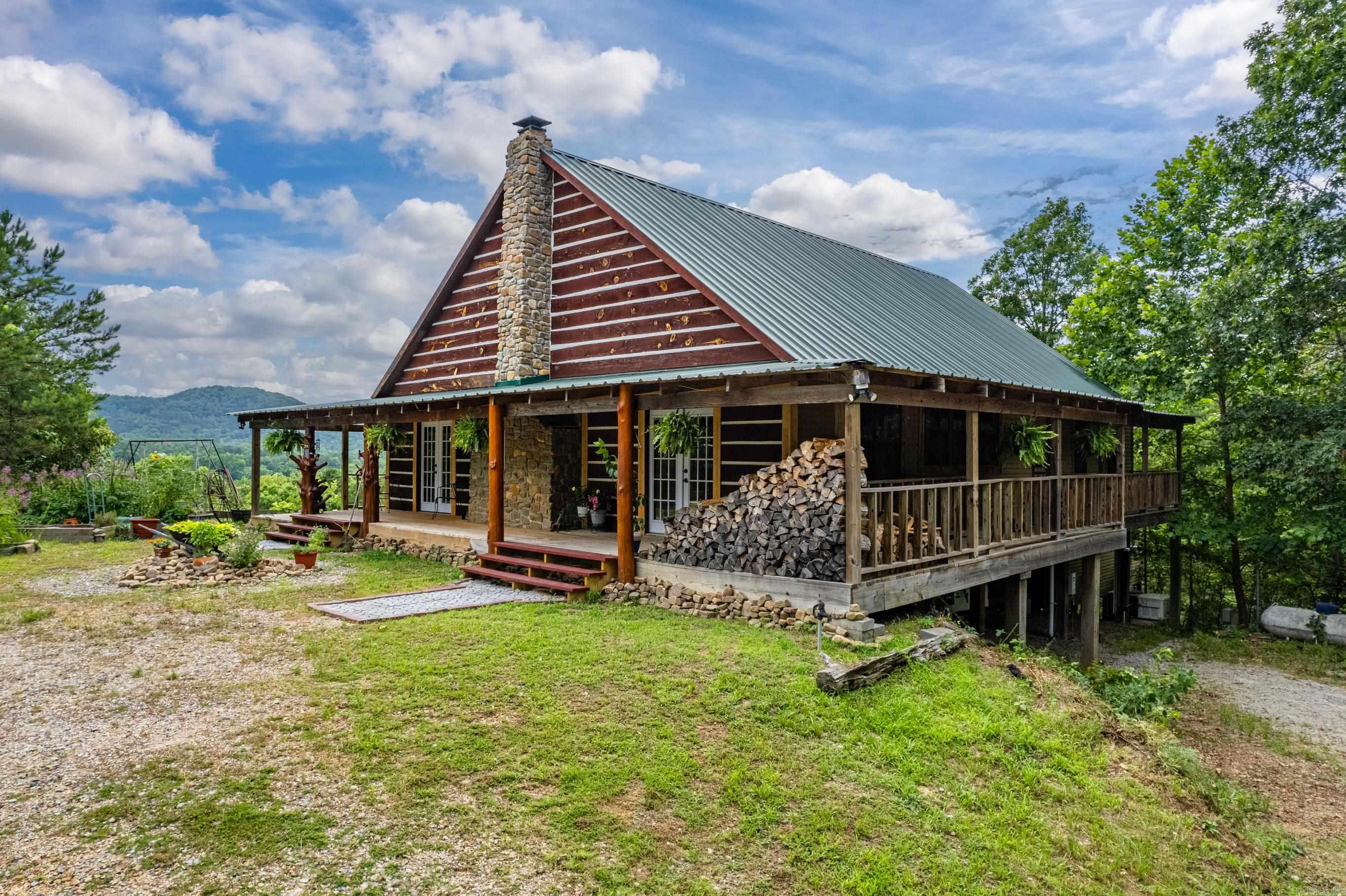 UNPLATTED ACREAGE - Residential