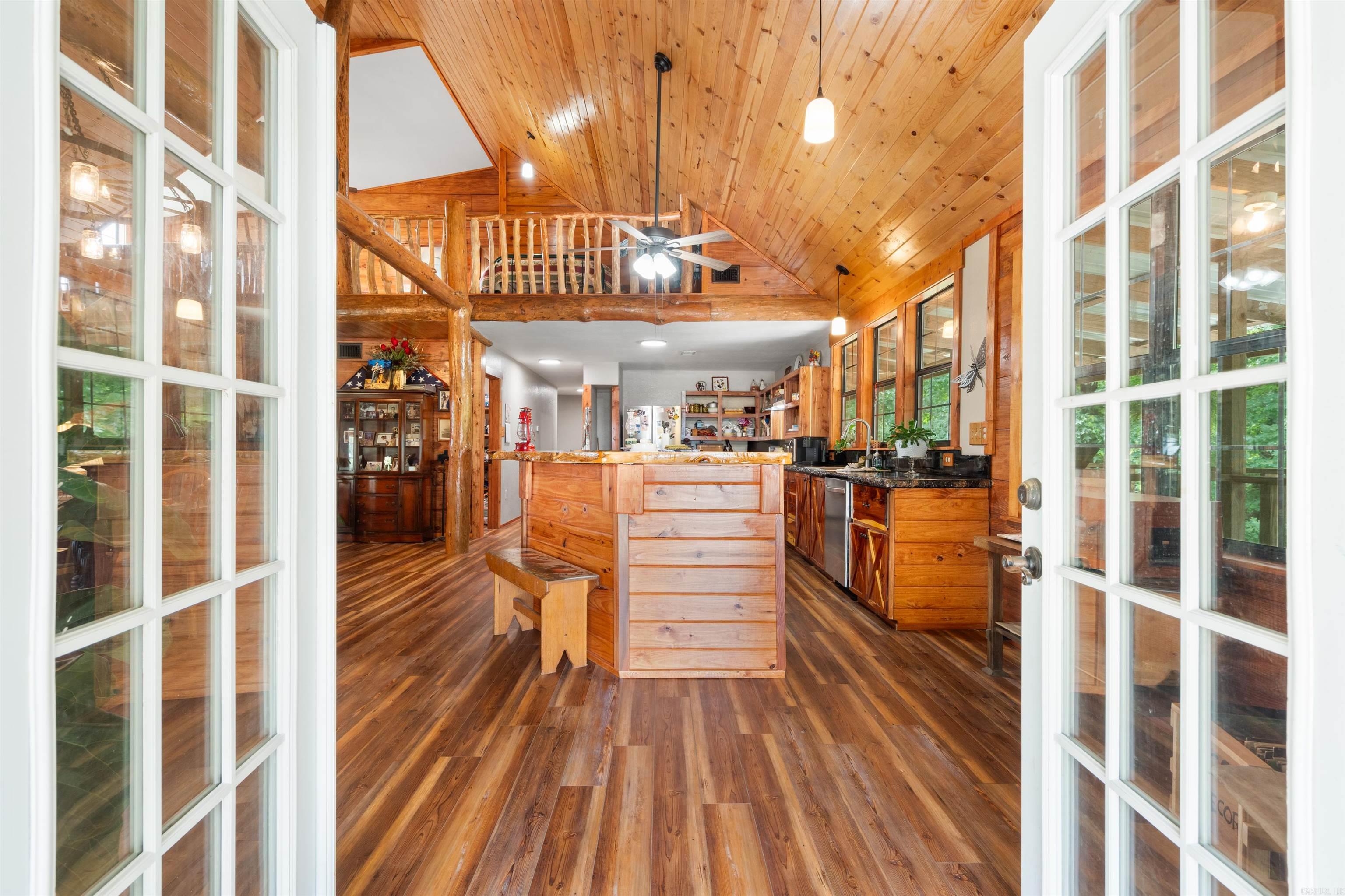 UNPLATTED ACREAGE - Residential