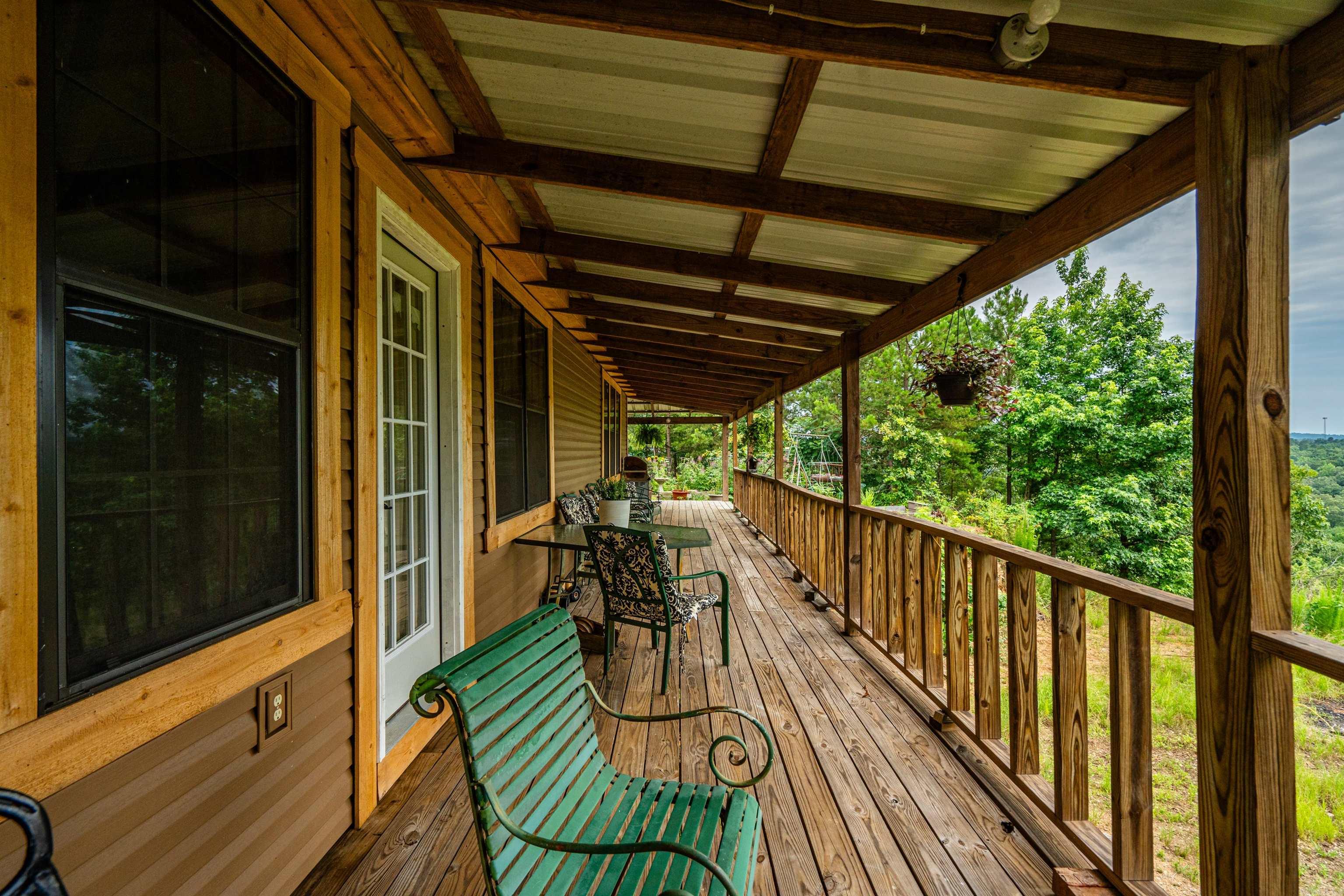 UNPLATTED ACREAGE - Residential