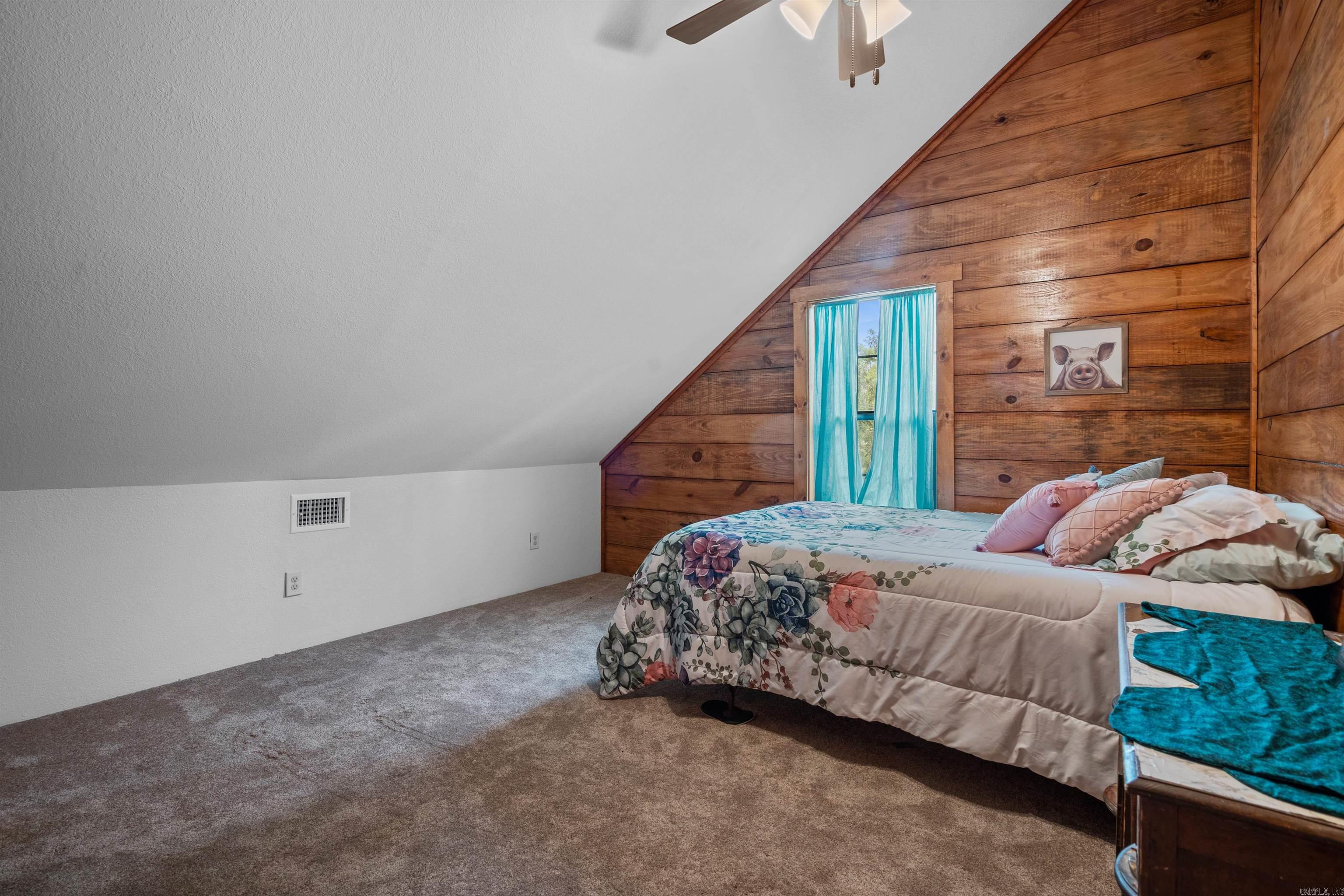 UNPLATTED ACREAGE - Residential