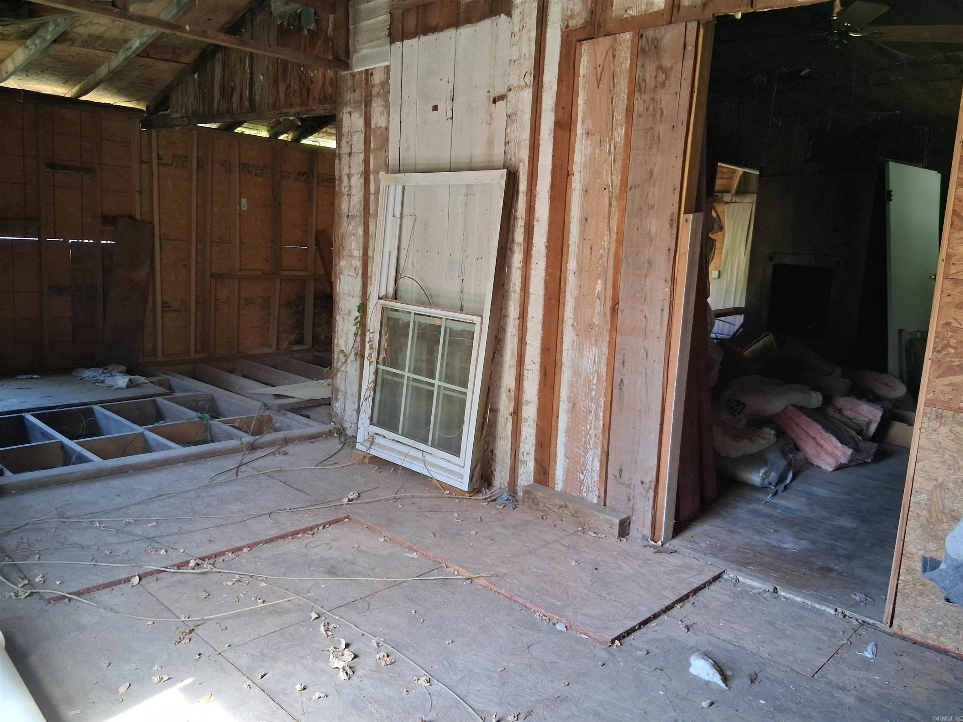 Hot Springs - Residential