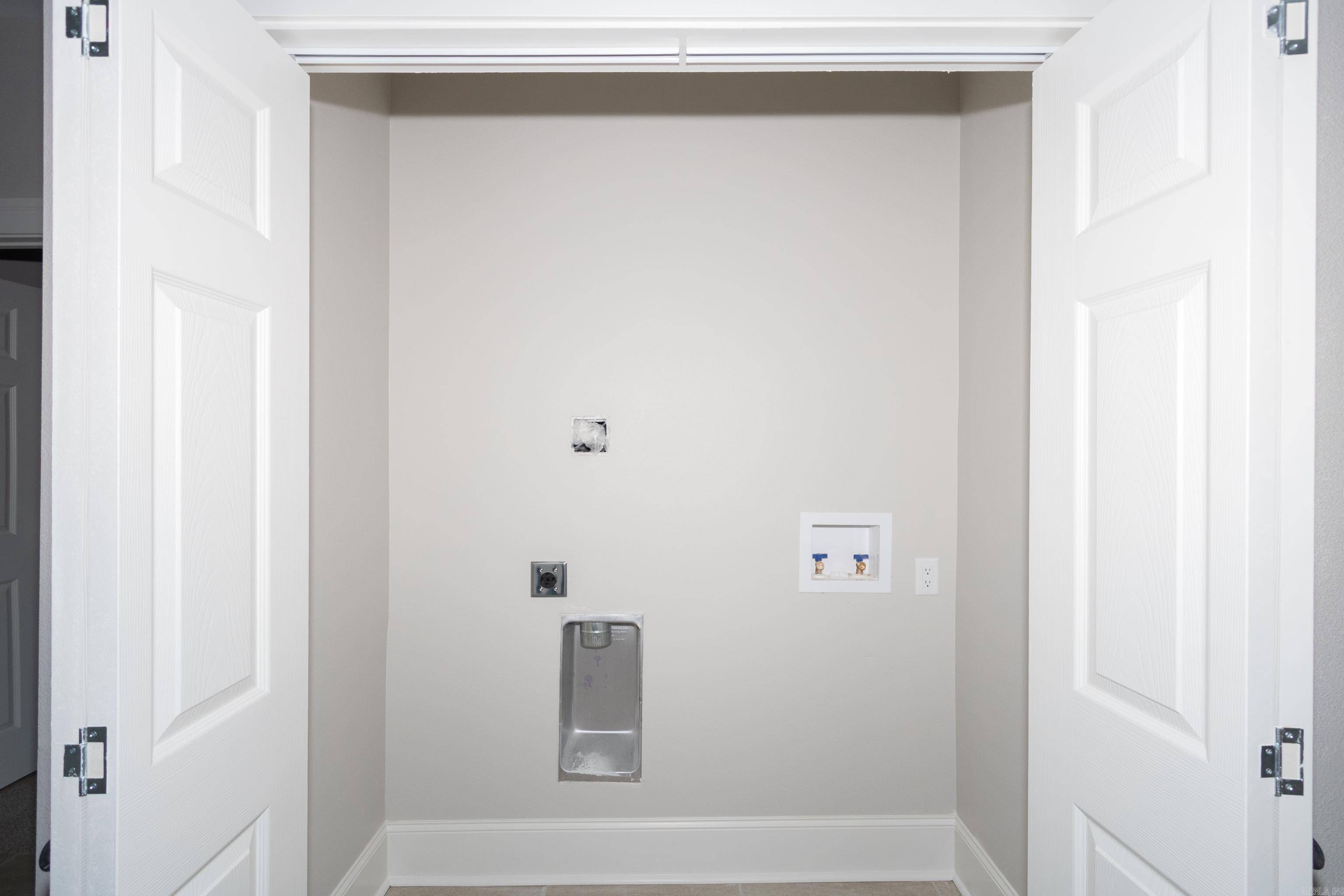 BARROW JOHN - Residential