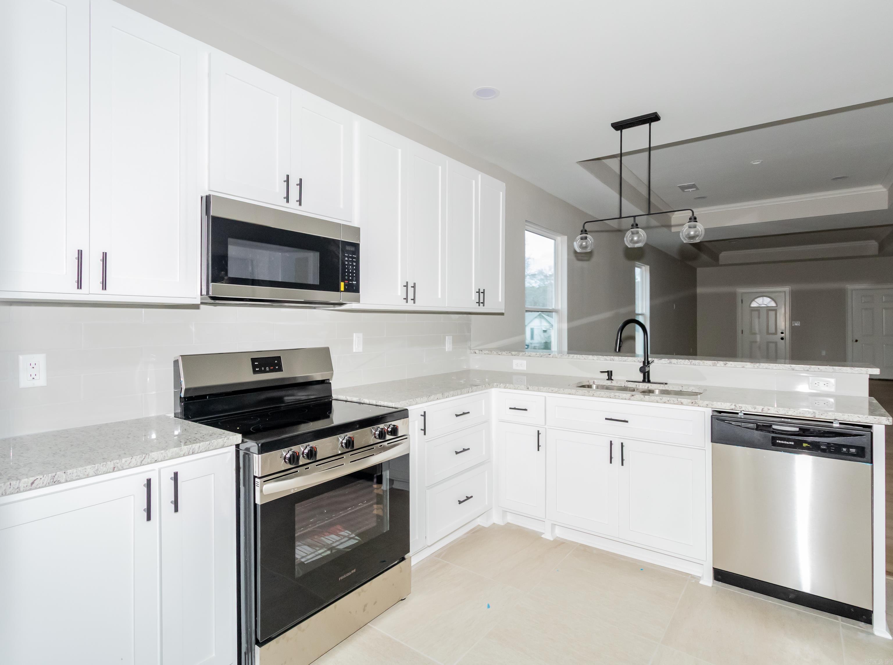 BARROW JOHN - Residential