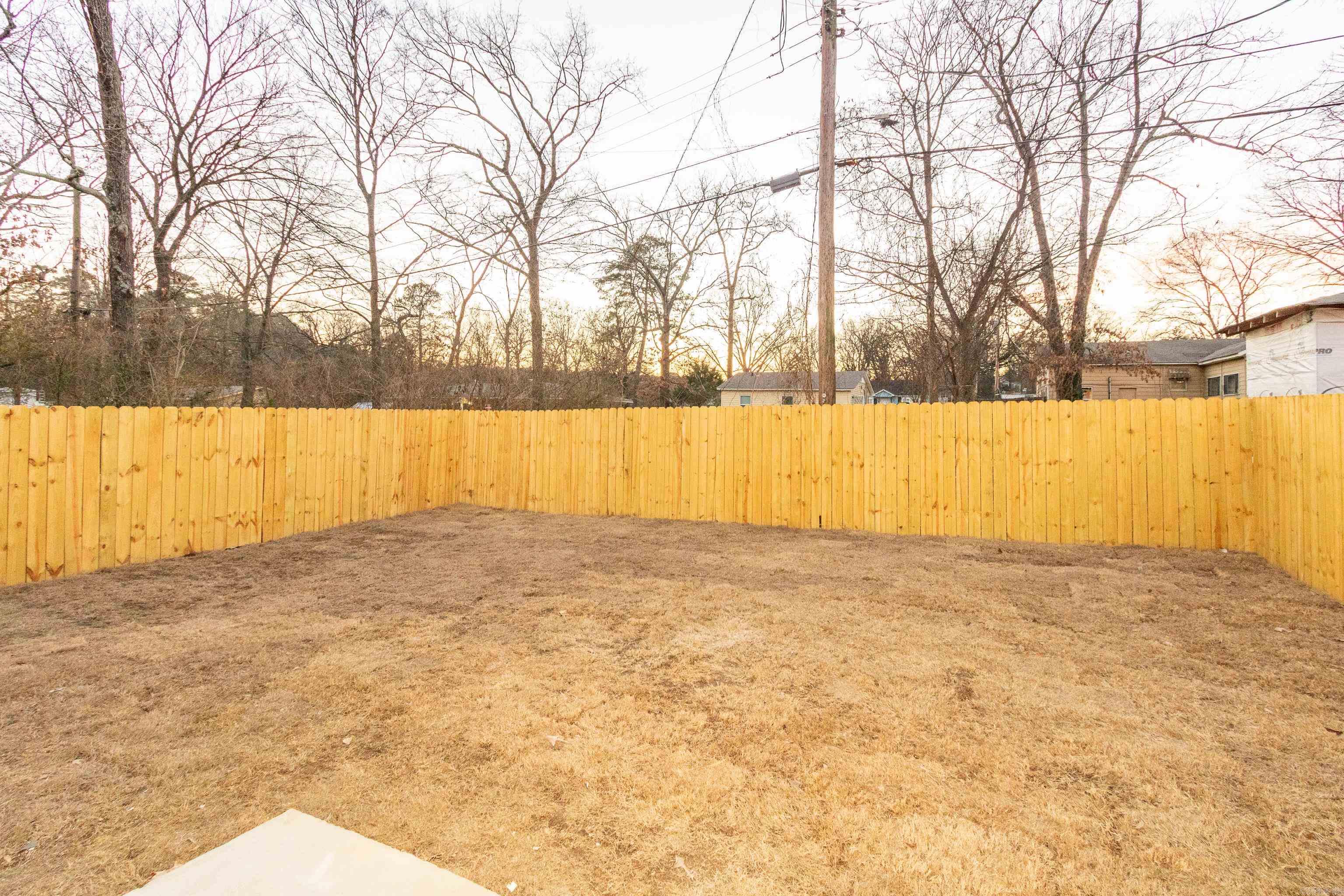 BARROW JOHN - Residential