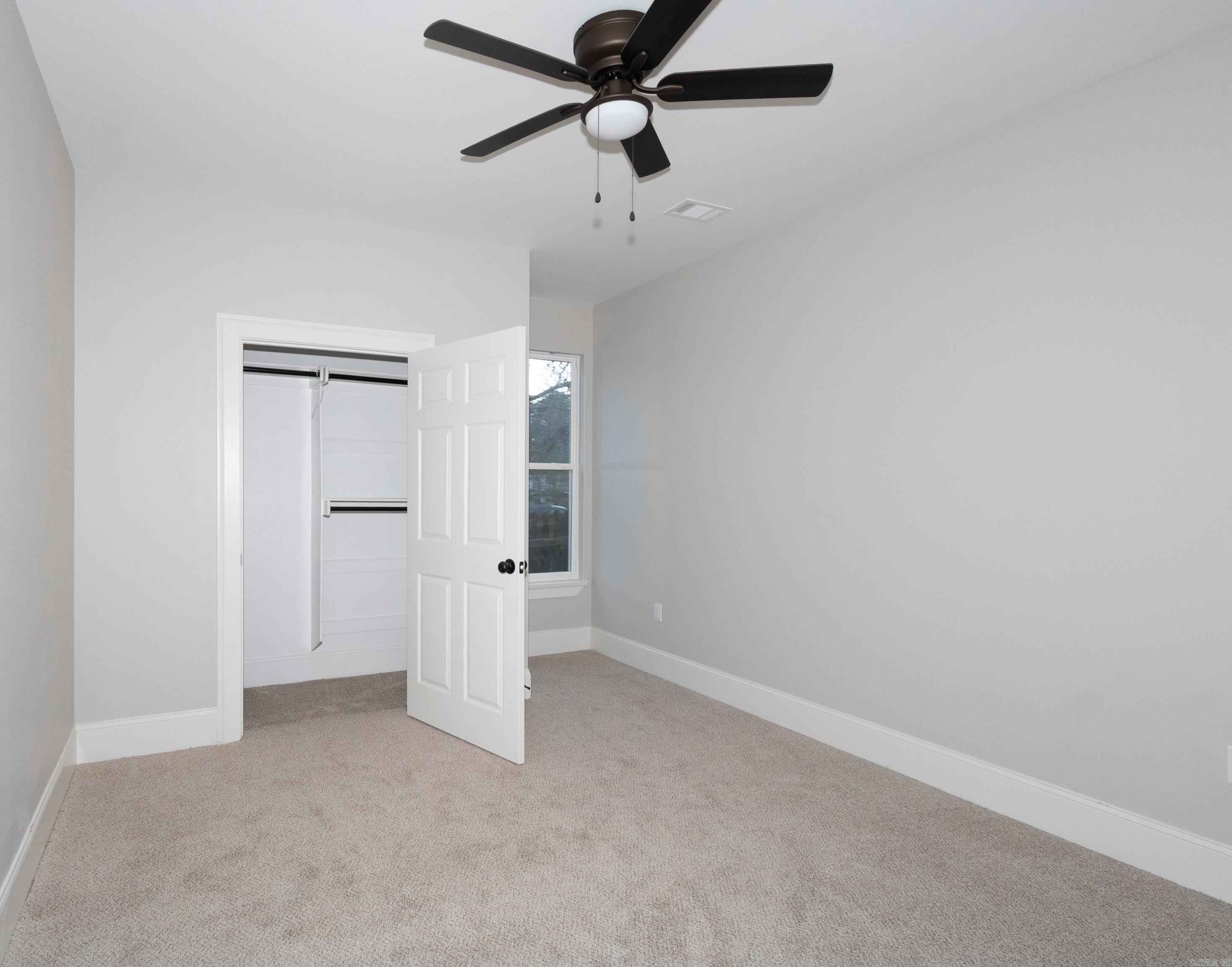 BARROW JOHN - Residential