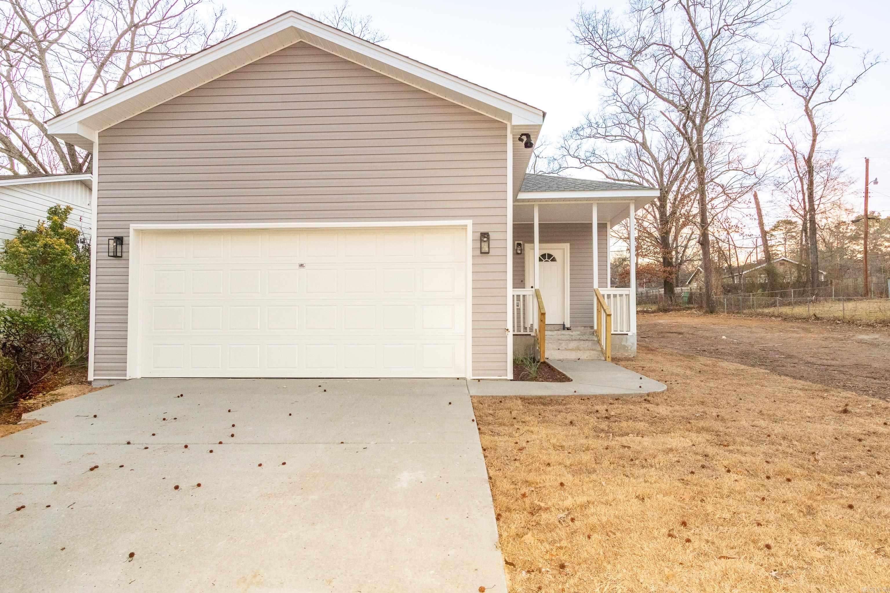 BARROW JOHN - Residential