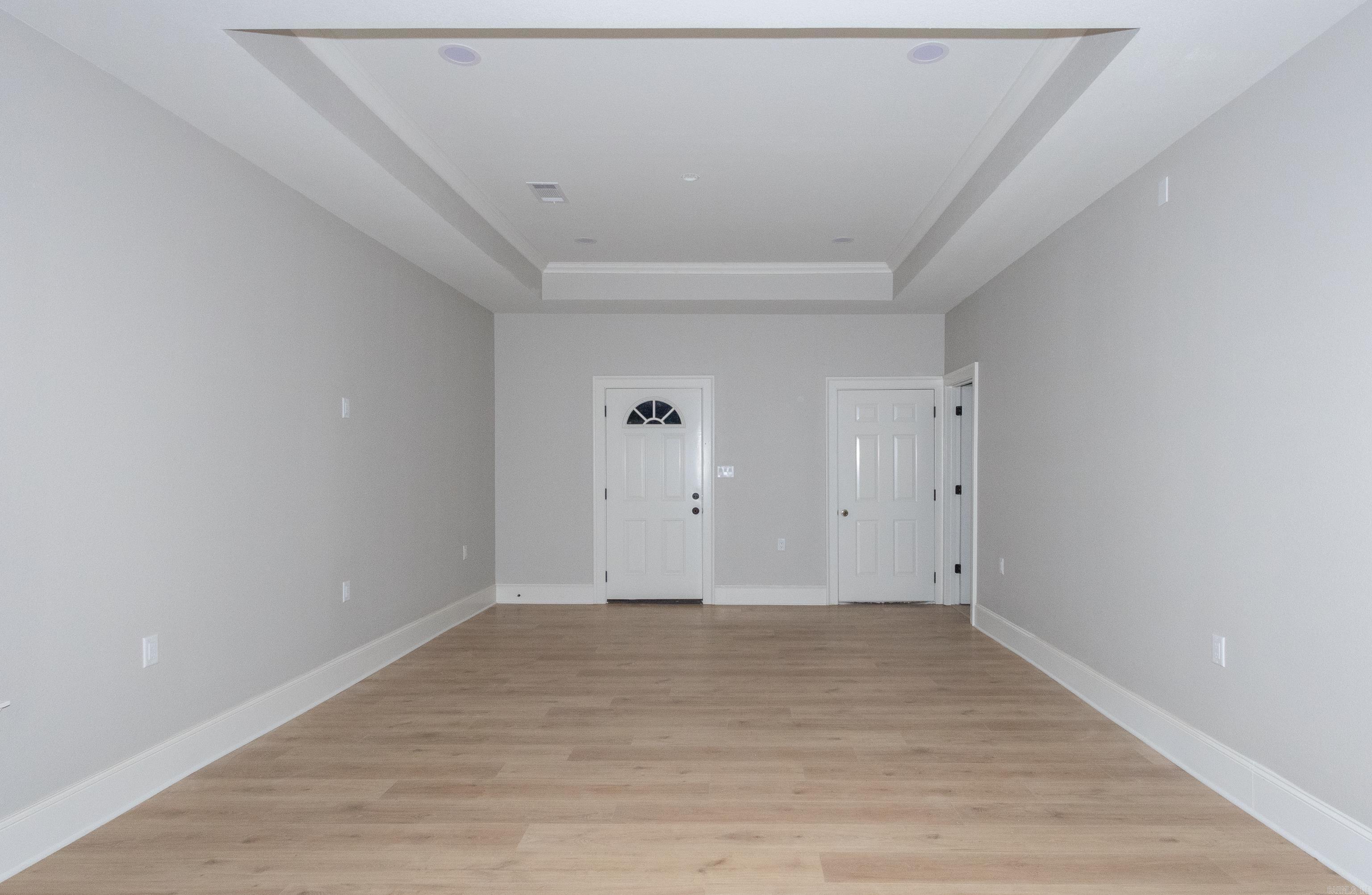 BARROW JOHN - Residential