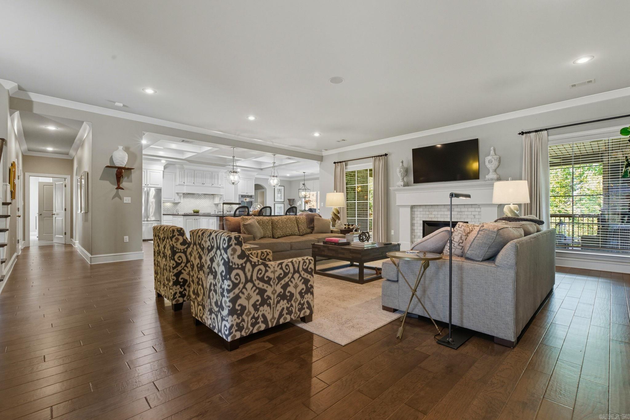 WOODLANDS EDGE - Residential