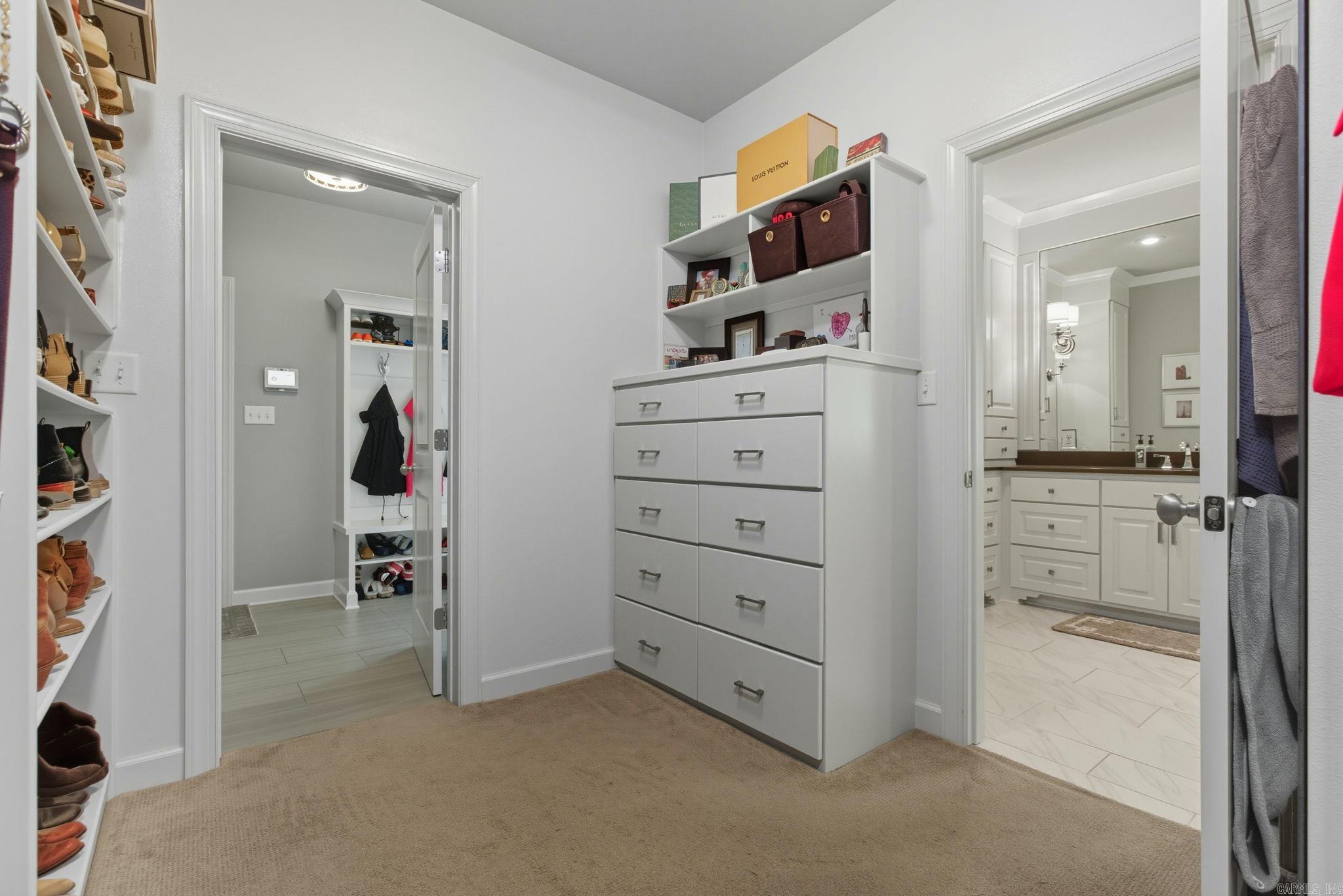 WOODLANDS EDGE - Residential