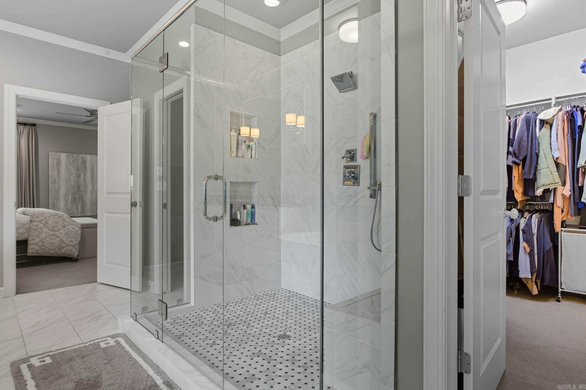WOODLANDS EDGE - Residential