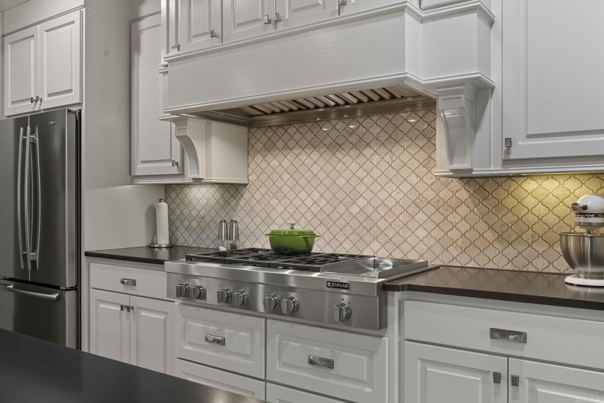 WOODLANDS EDGE - Residential