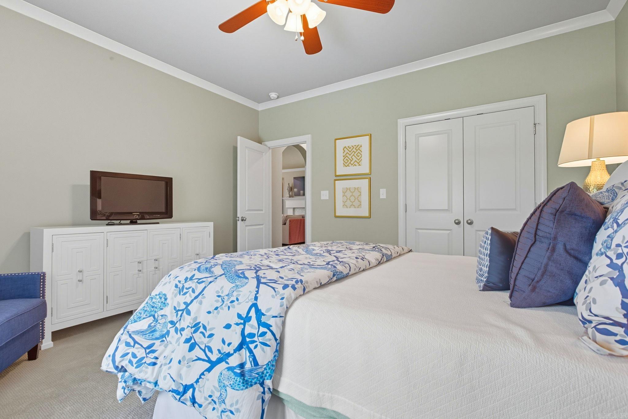 WOODLANDS EDGE - Residential