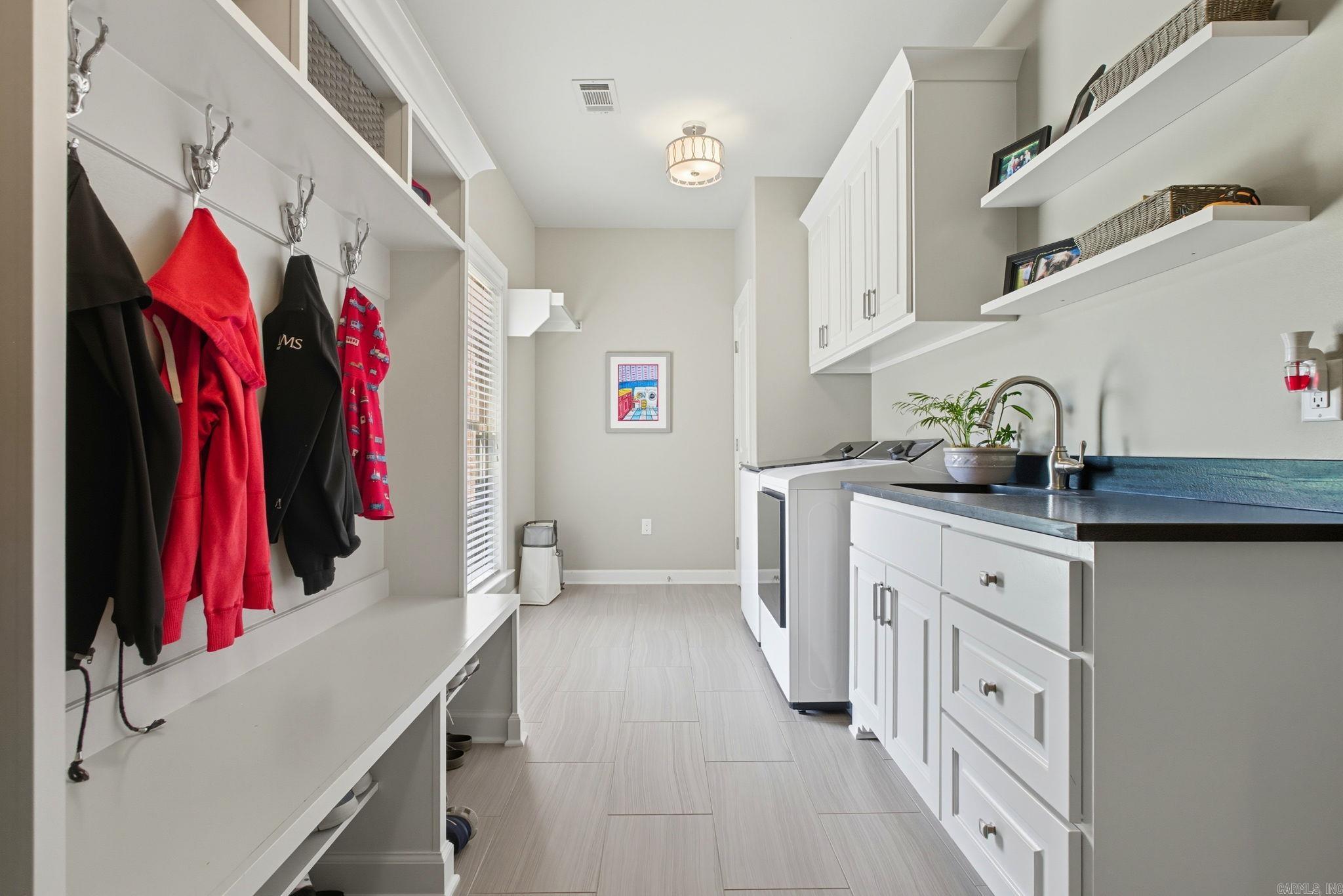 WOODLANDS EDGE - Residential
