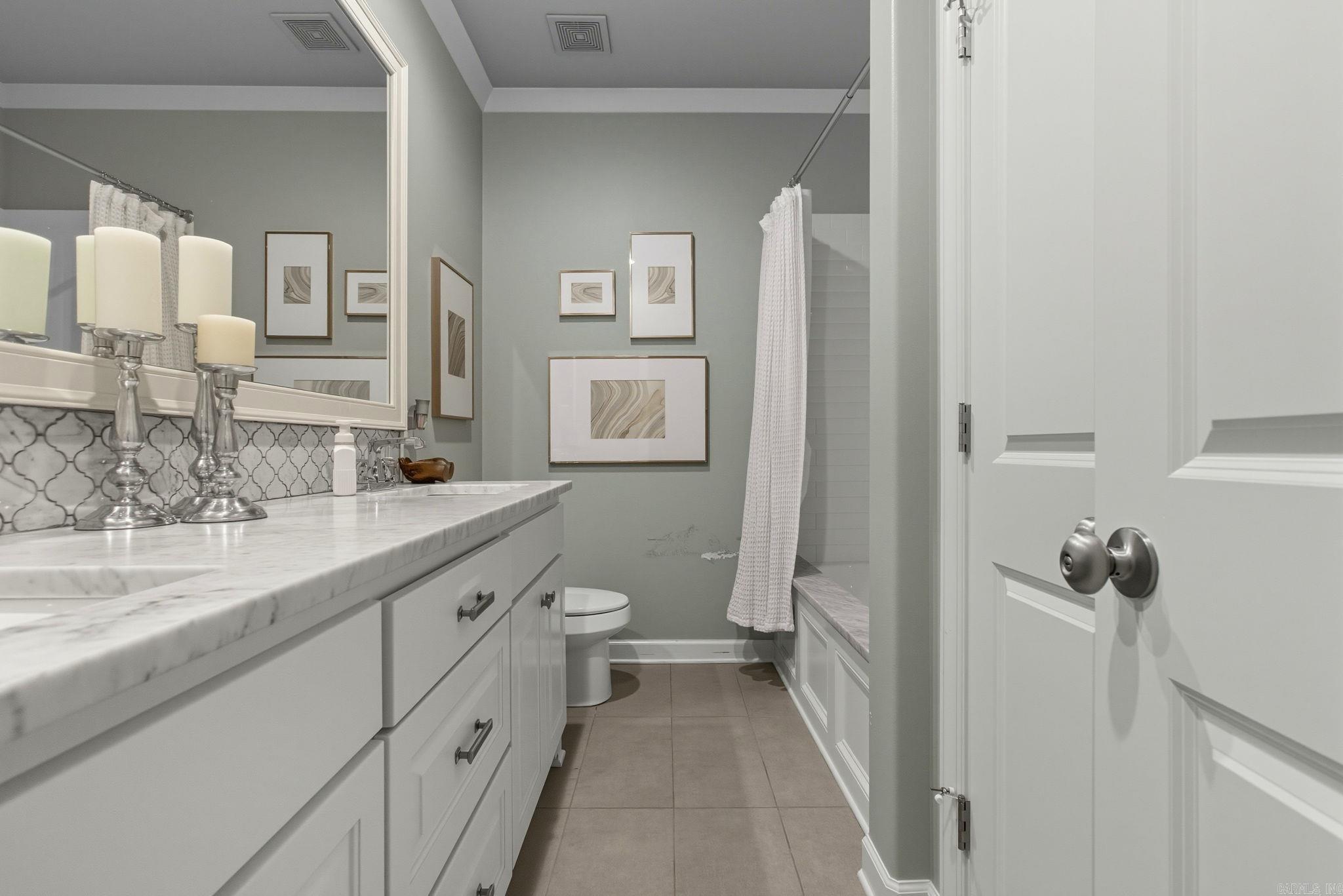 WOODLANDS EDGE - Residential