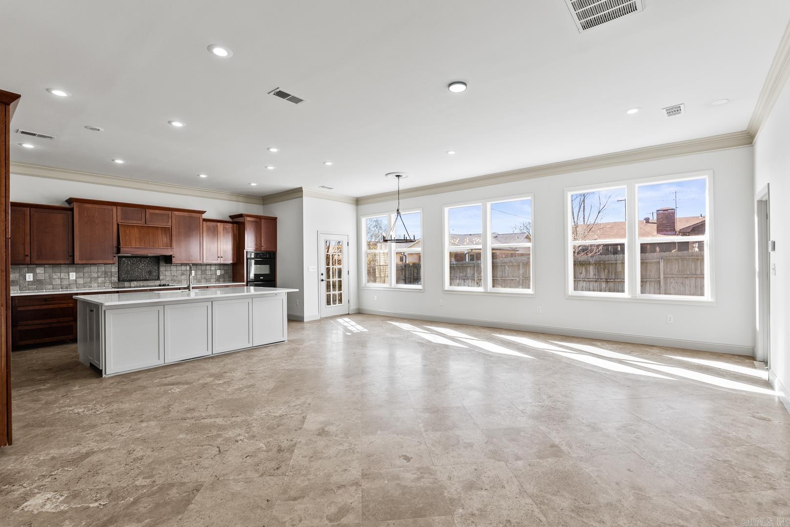 SILVER CREEK - Residential