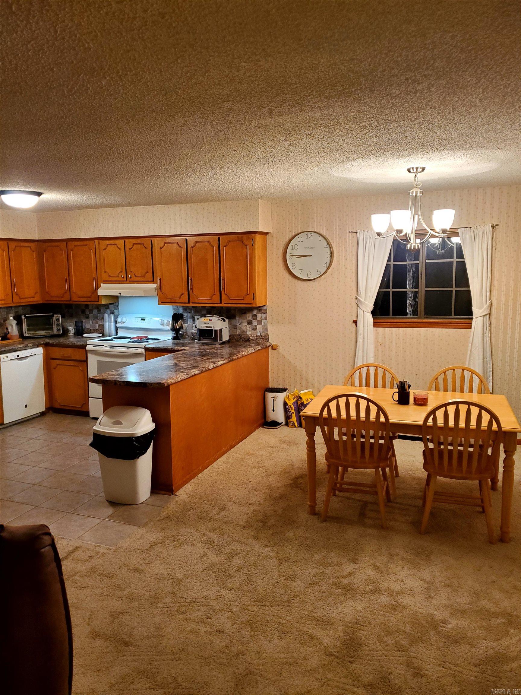 LAKEWOOD - Residential