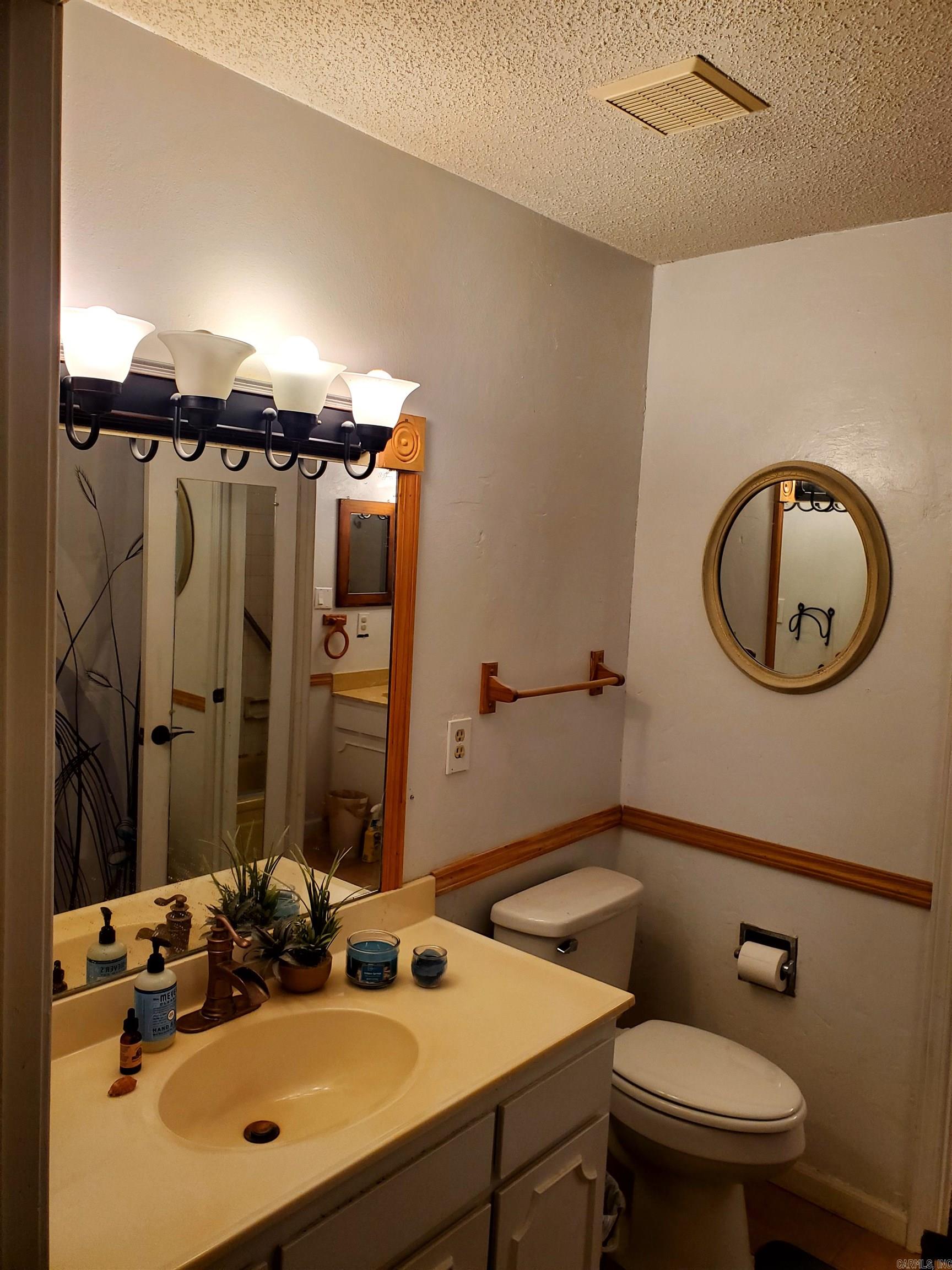 LAKEWOOD - Residential