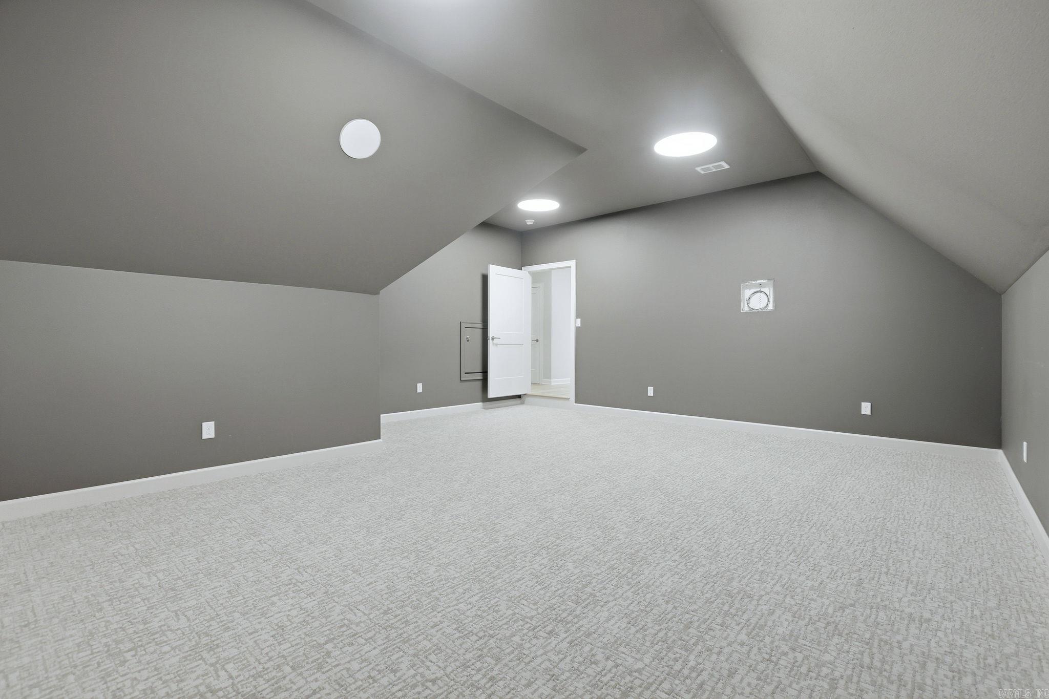 CHENAL VALLEY ORLE - Residential