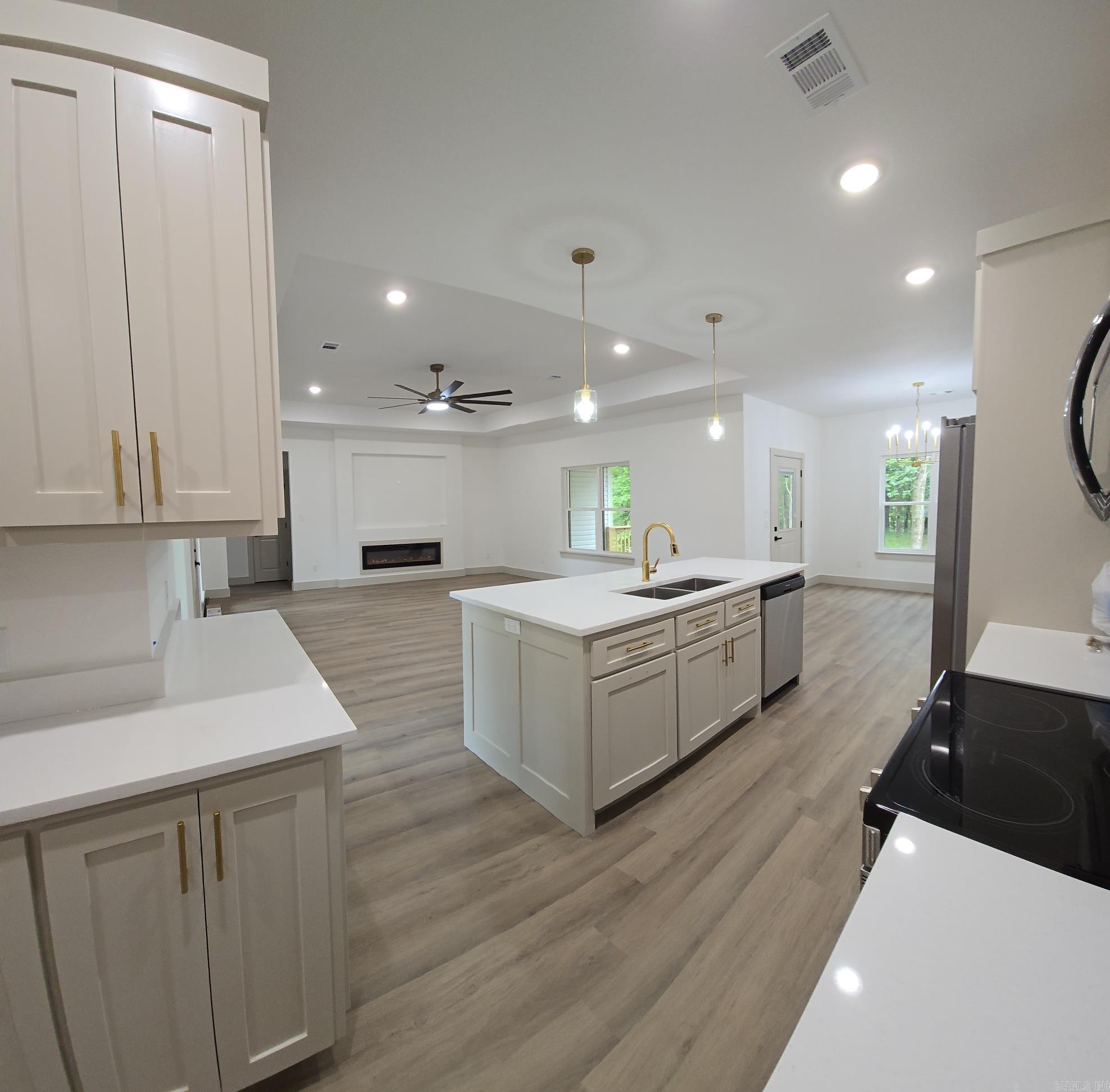 DIAMONDHEAD - Residential