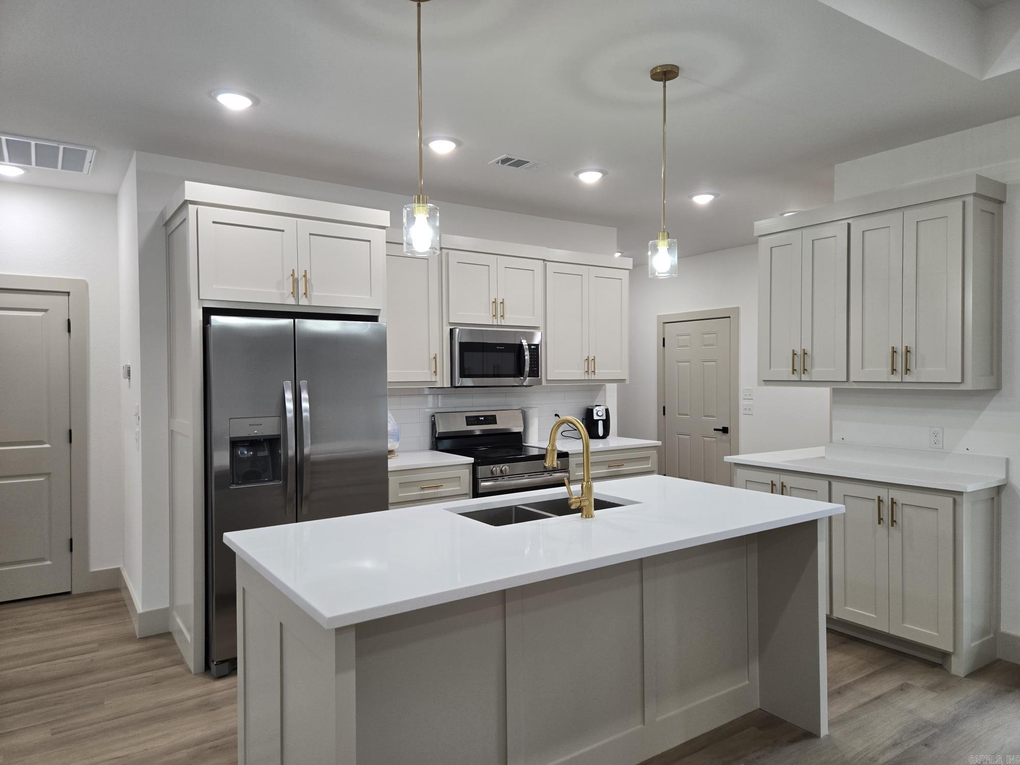 DIAMONDHEAD - Residential