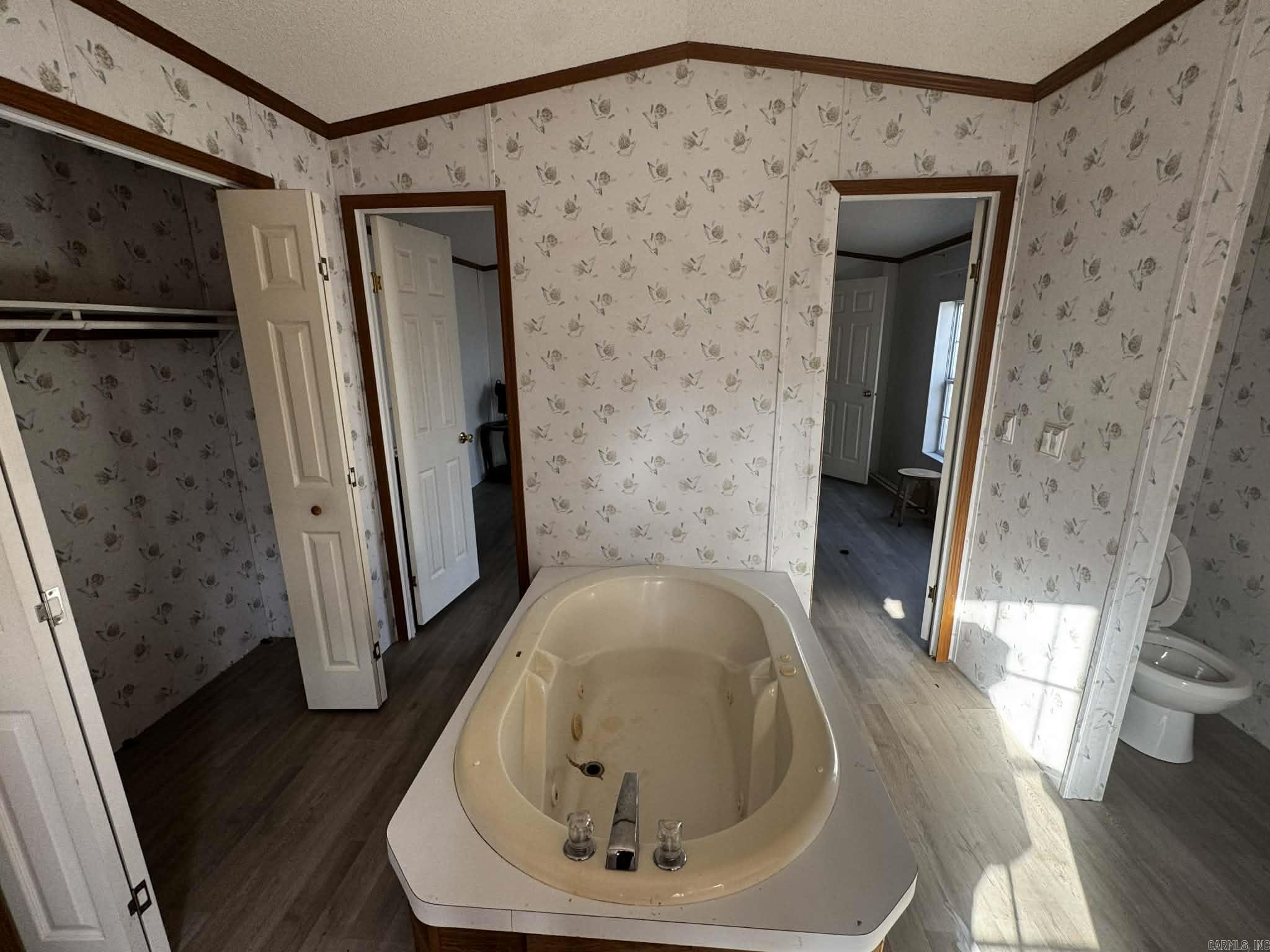 BACKBONE ESTATES - Residential