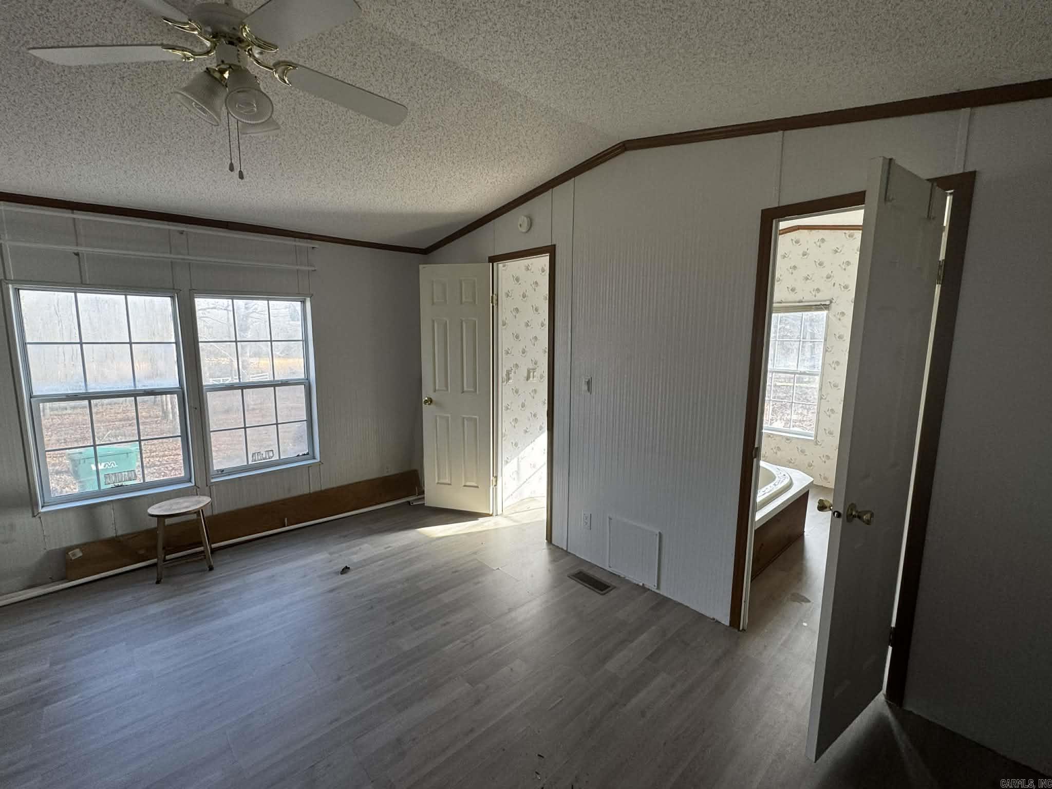 BACKBONE ESTATES - Residential