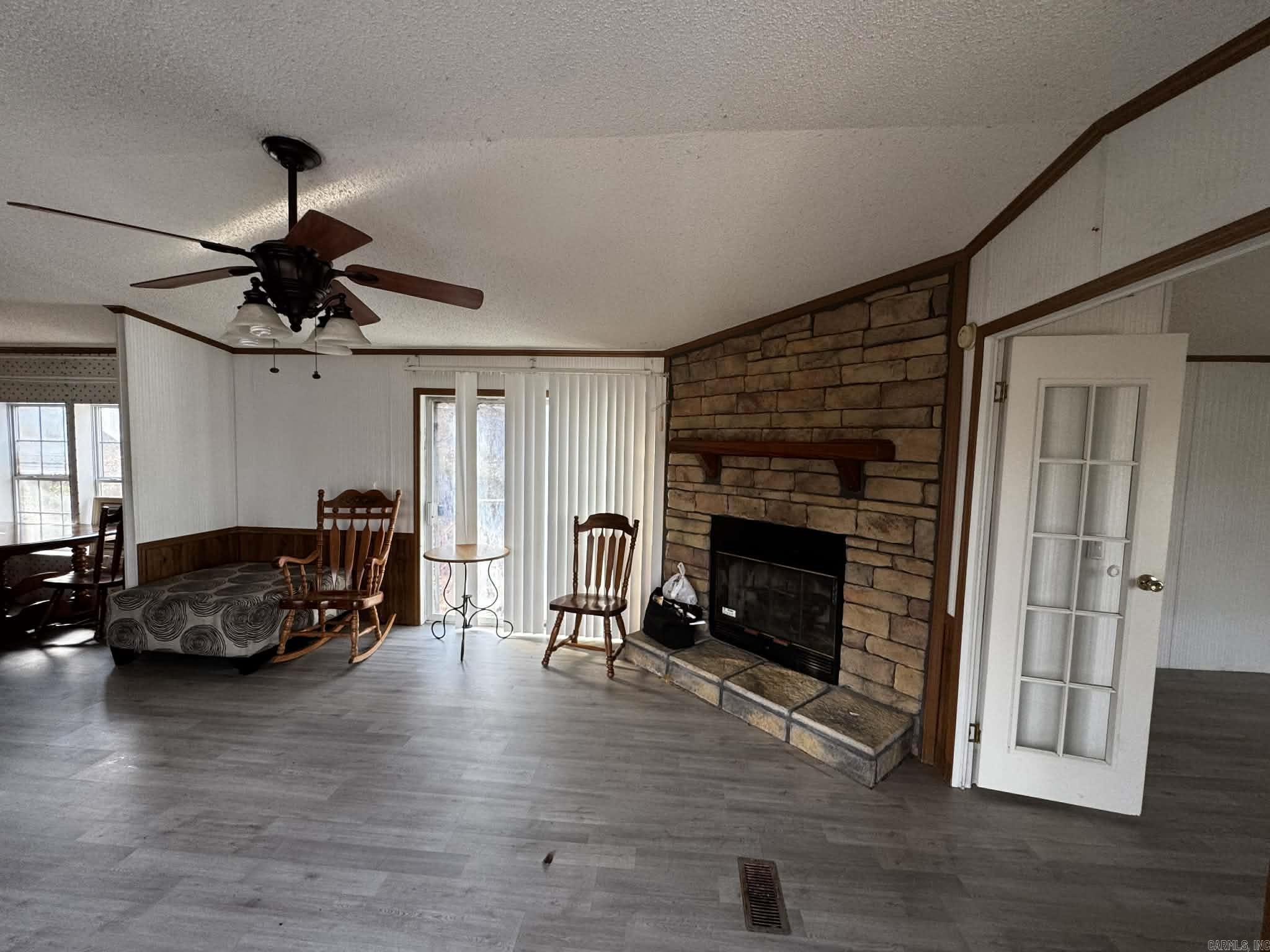 BACKBONE ESTATES - Residential