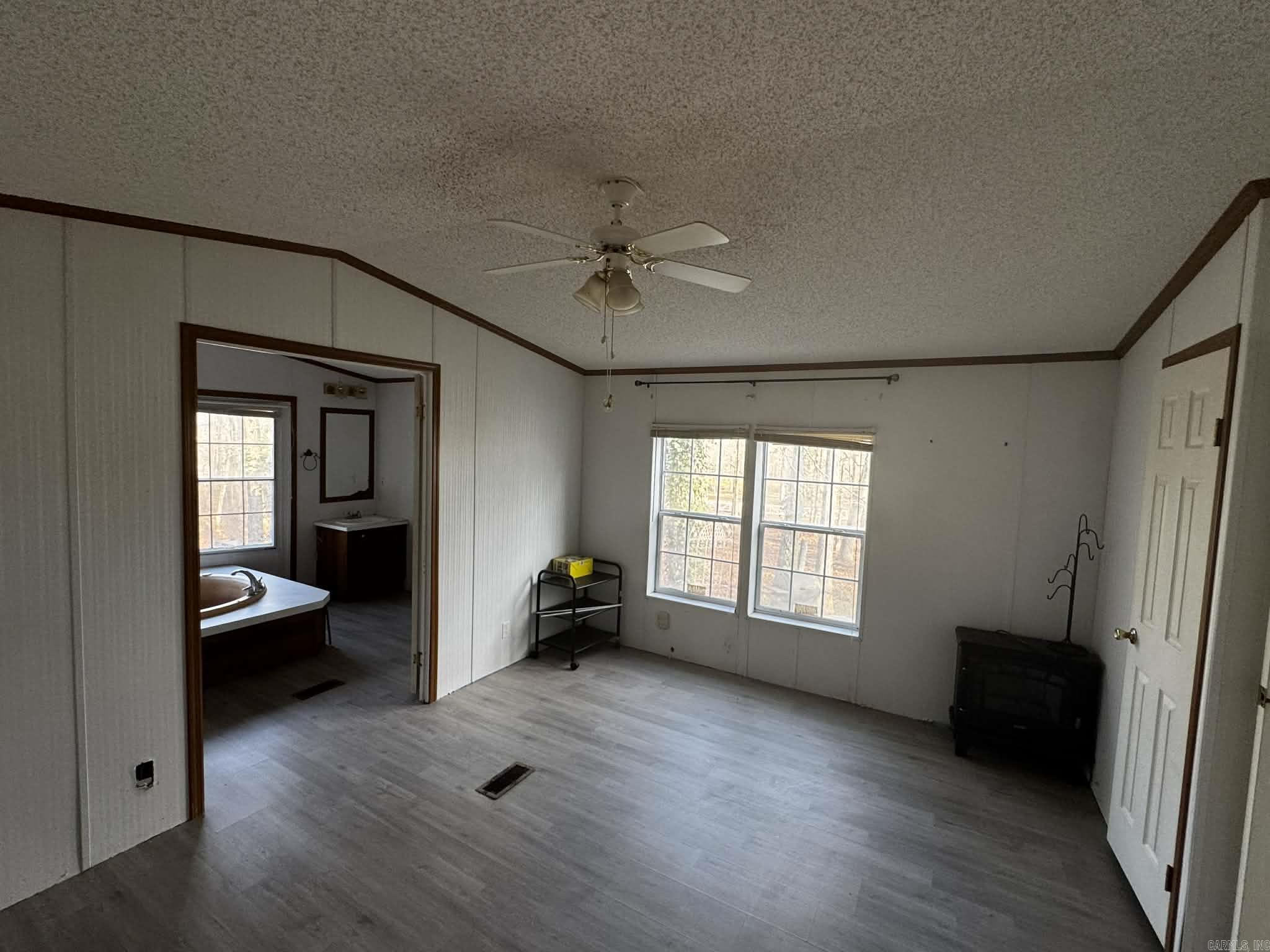 BACKBONE ESTATES - Residential