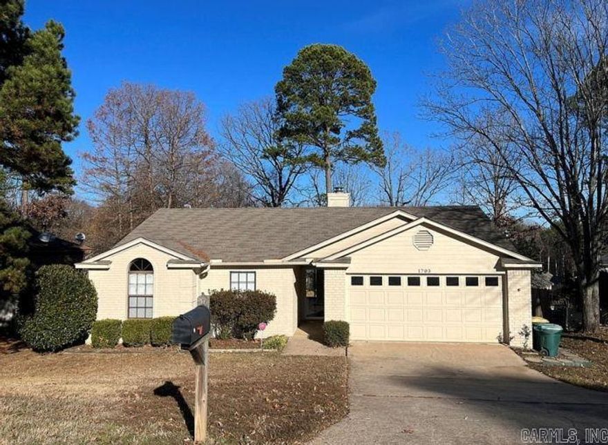 Great WLR home & location on quiet street * Long term tenant vacating end of April gives you the chance to move right in * Conscientious owner (not corporate owner) is quick to keep everything in great shape .... looking for another long term tenant to keep happy.  Updated LVP throughout .... no carpet = less allergy problems  RENTSPREE Application link:  https://apply.link/uyQ4-us