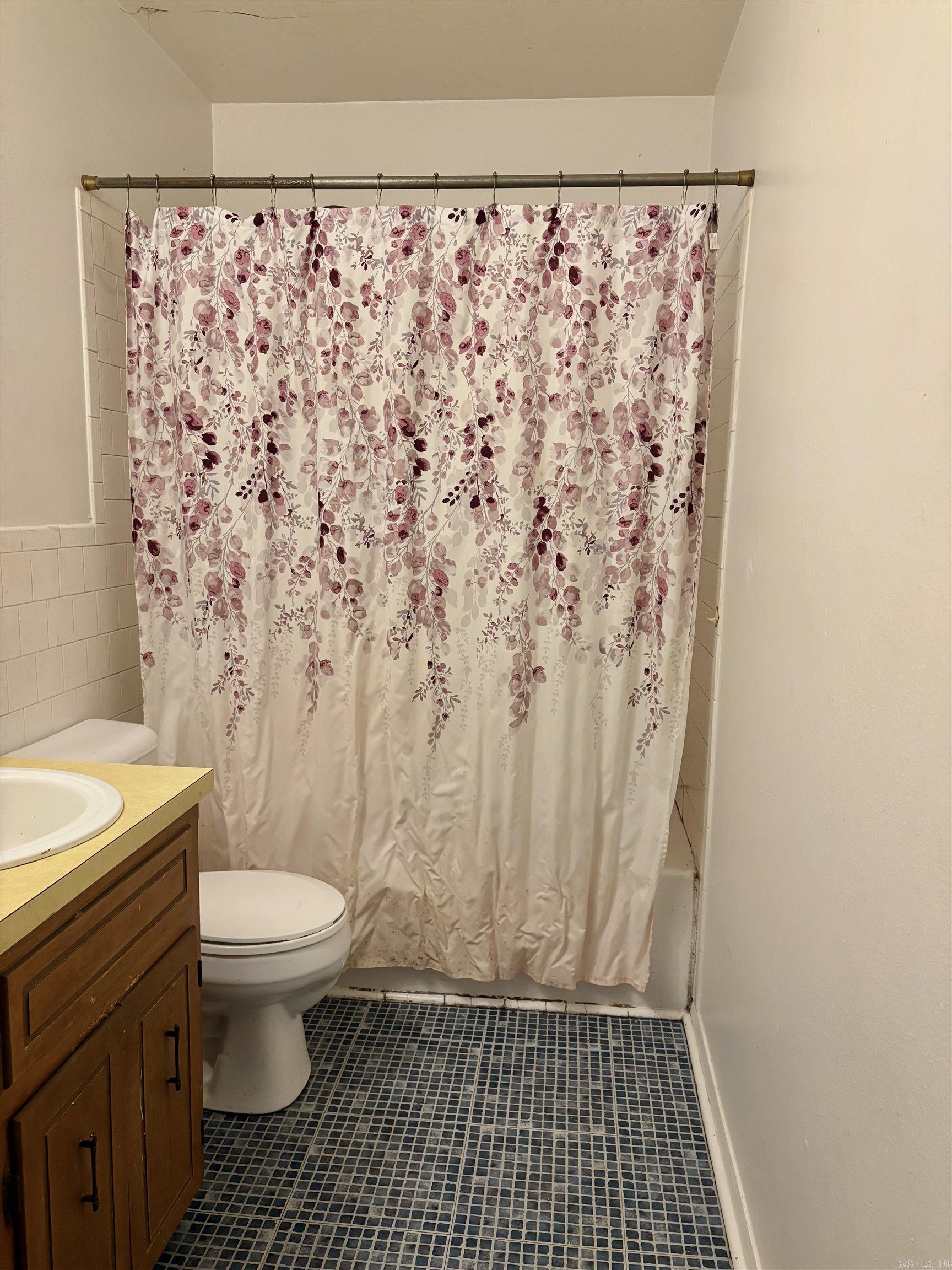 WESTWOOD VILLAGE - Residential