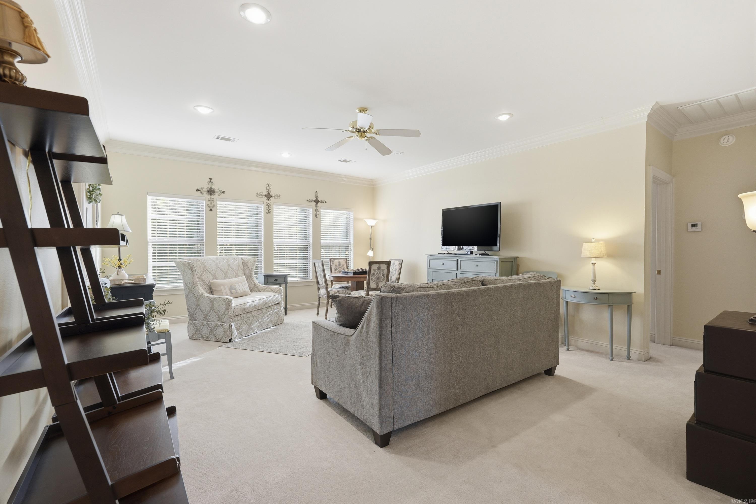 WELLINGTON - Residential