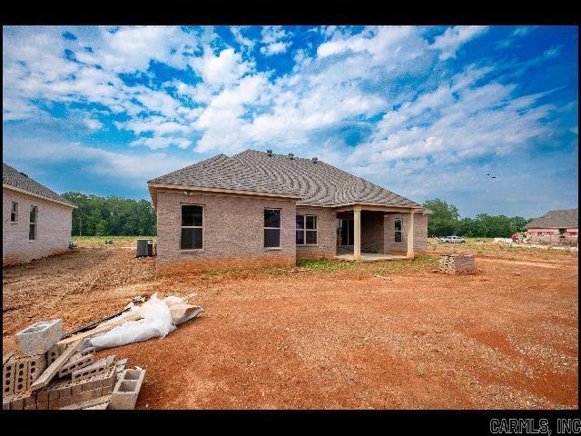 COUNTRY CLUB OF ARK THE - Residential Lease