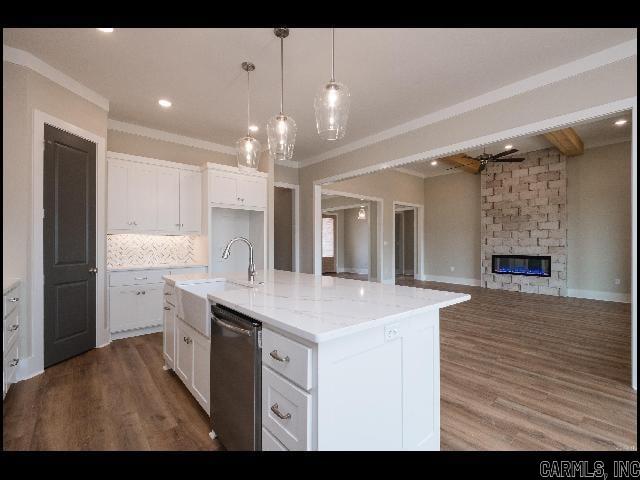 COUNTRY CLUB OF ARK THE - Residential Lease