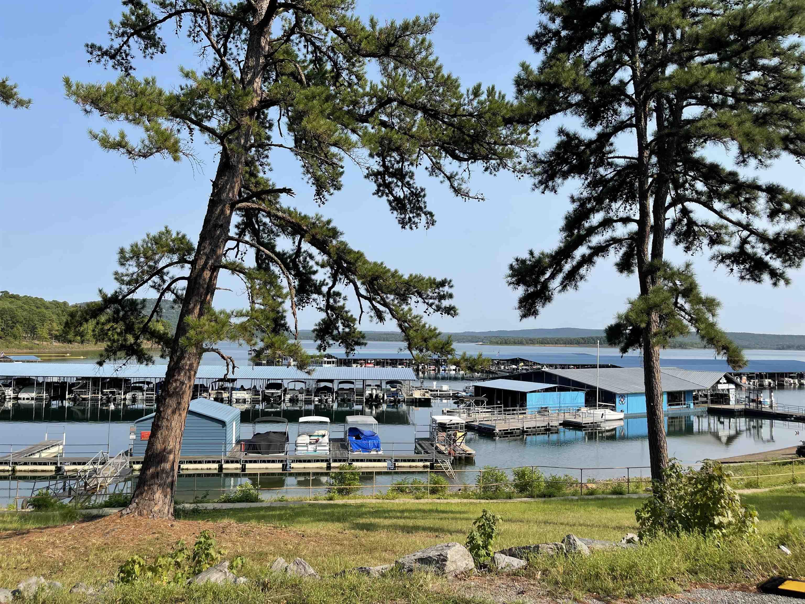 Grand Isle - Land