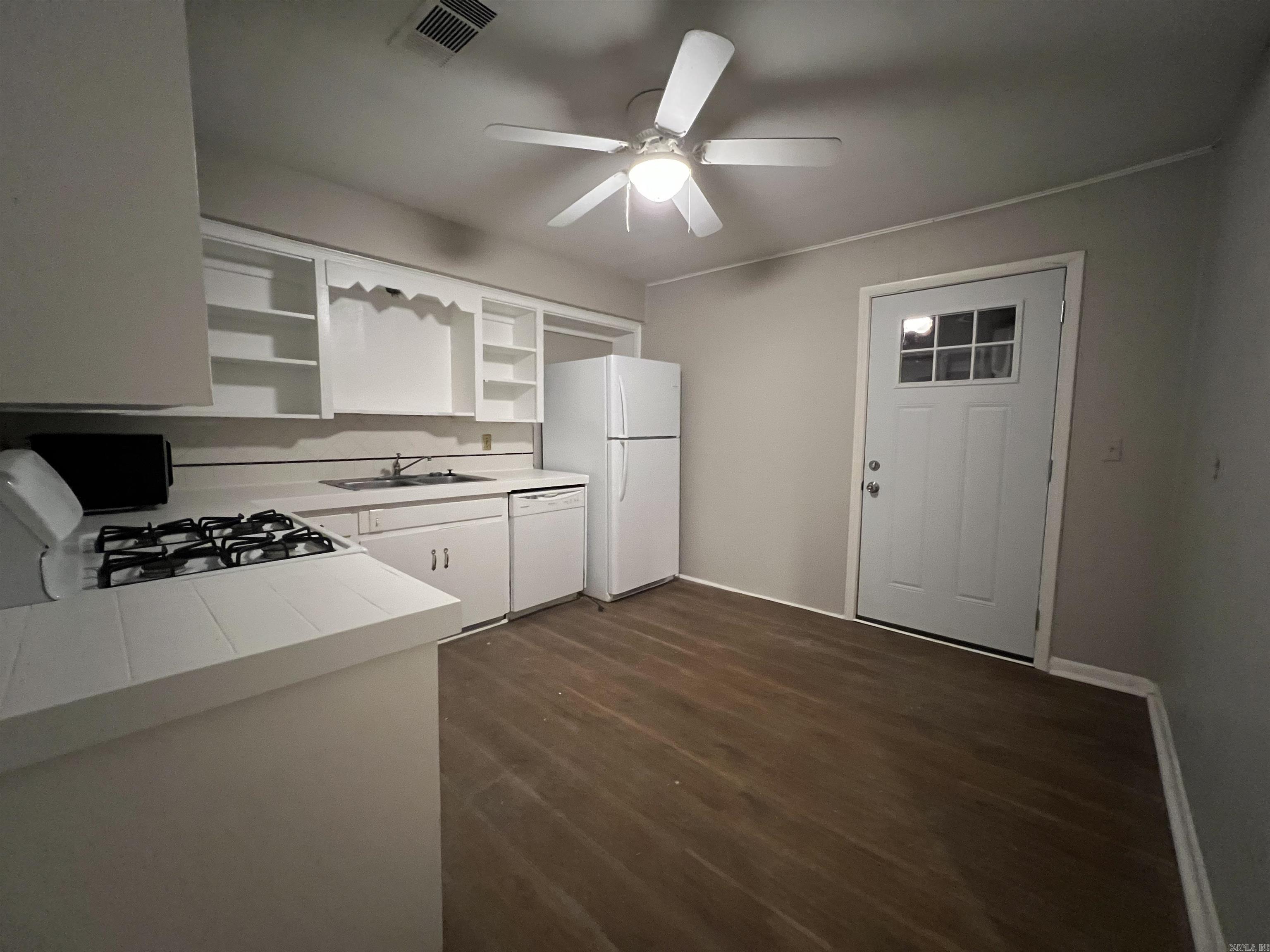 Wakefeild Village - Residential Lease