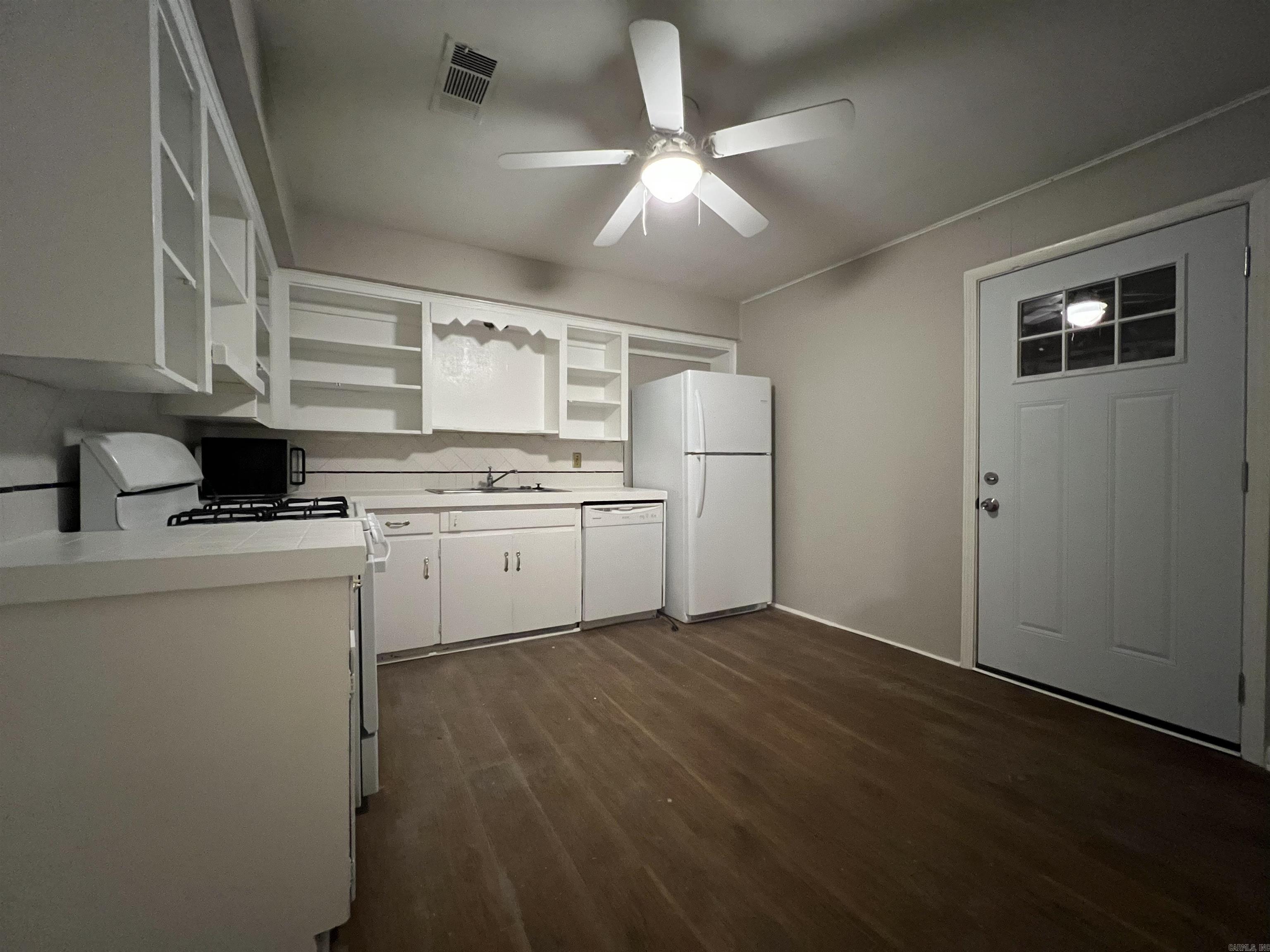 Wakefeild Village - Residential Lease