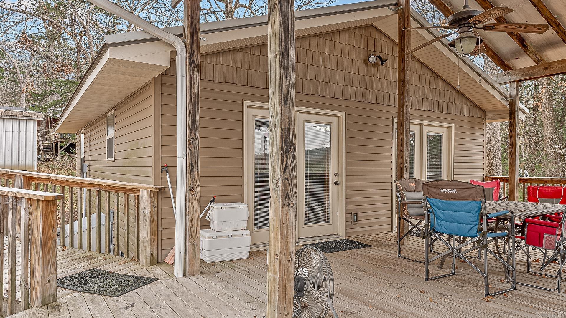 HENDERSON HEIGHTS - Residential