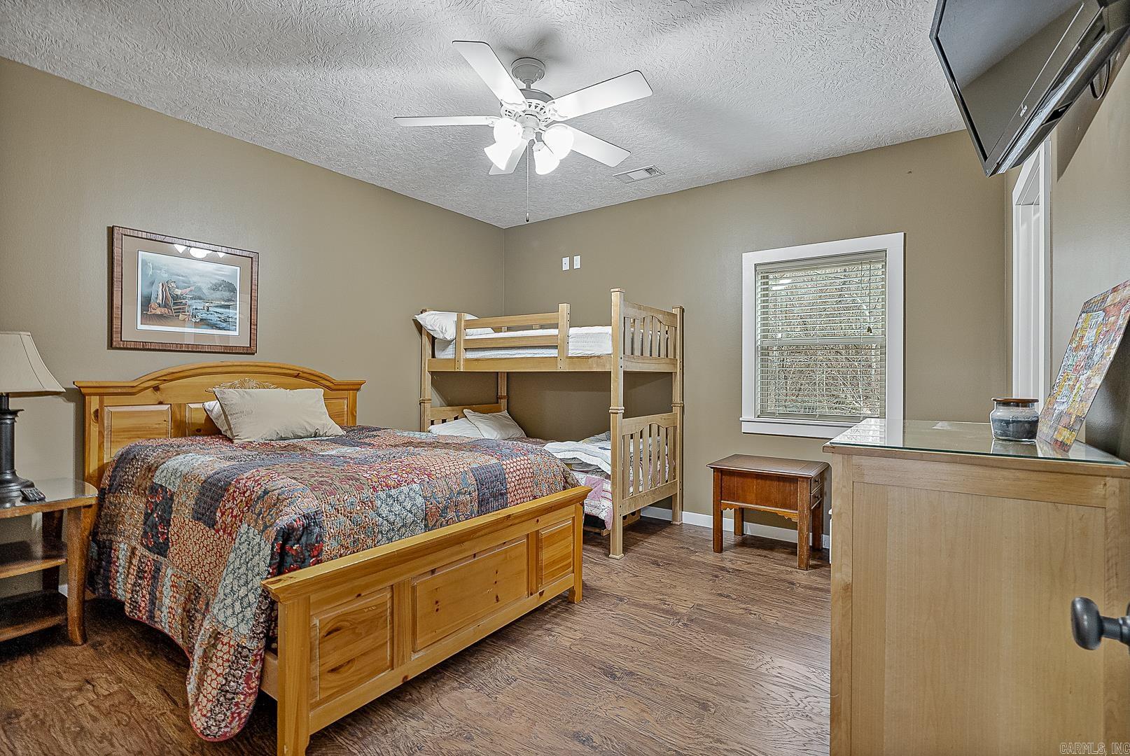 HENDERSON HEIGHTS - Residential