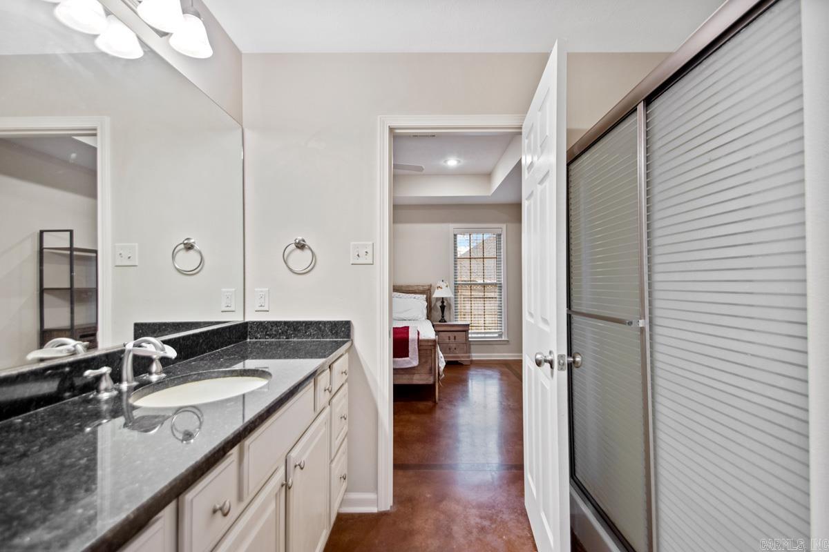 ALLI'S PLACE - Residential