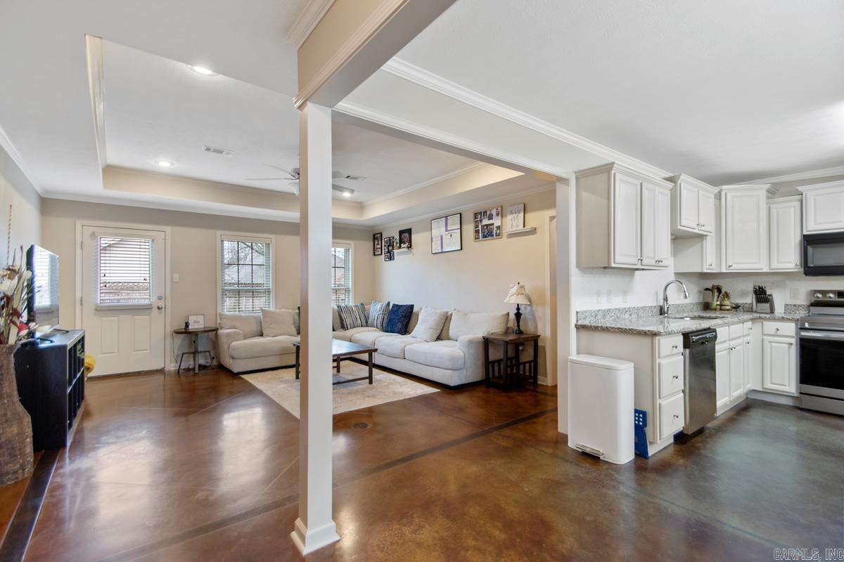 ALLI'S PLACE - Residential